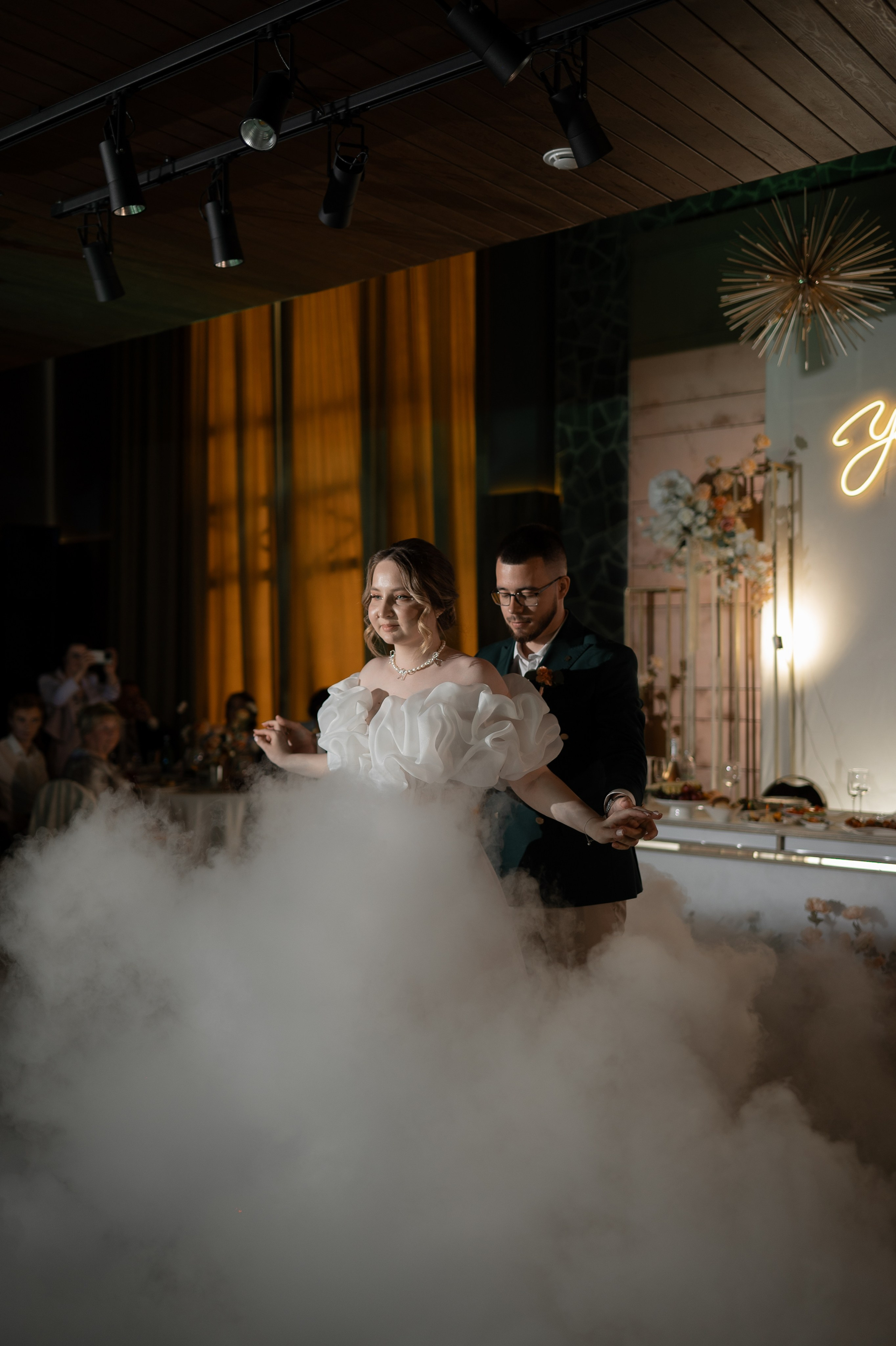 Свадебное торжество в ресторане «За Поводом». Ярослава Ерина — свадебный фотограф в Москве