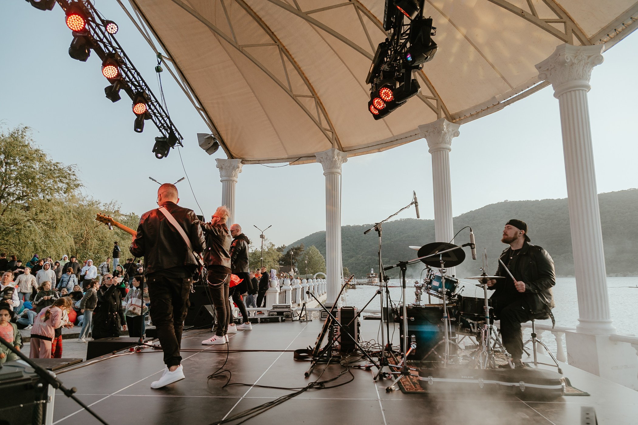 Концерт Оne More Band. Репортажный Фотограф Эндрю Витен