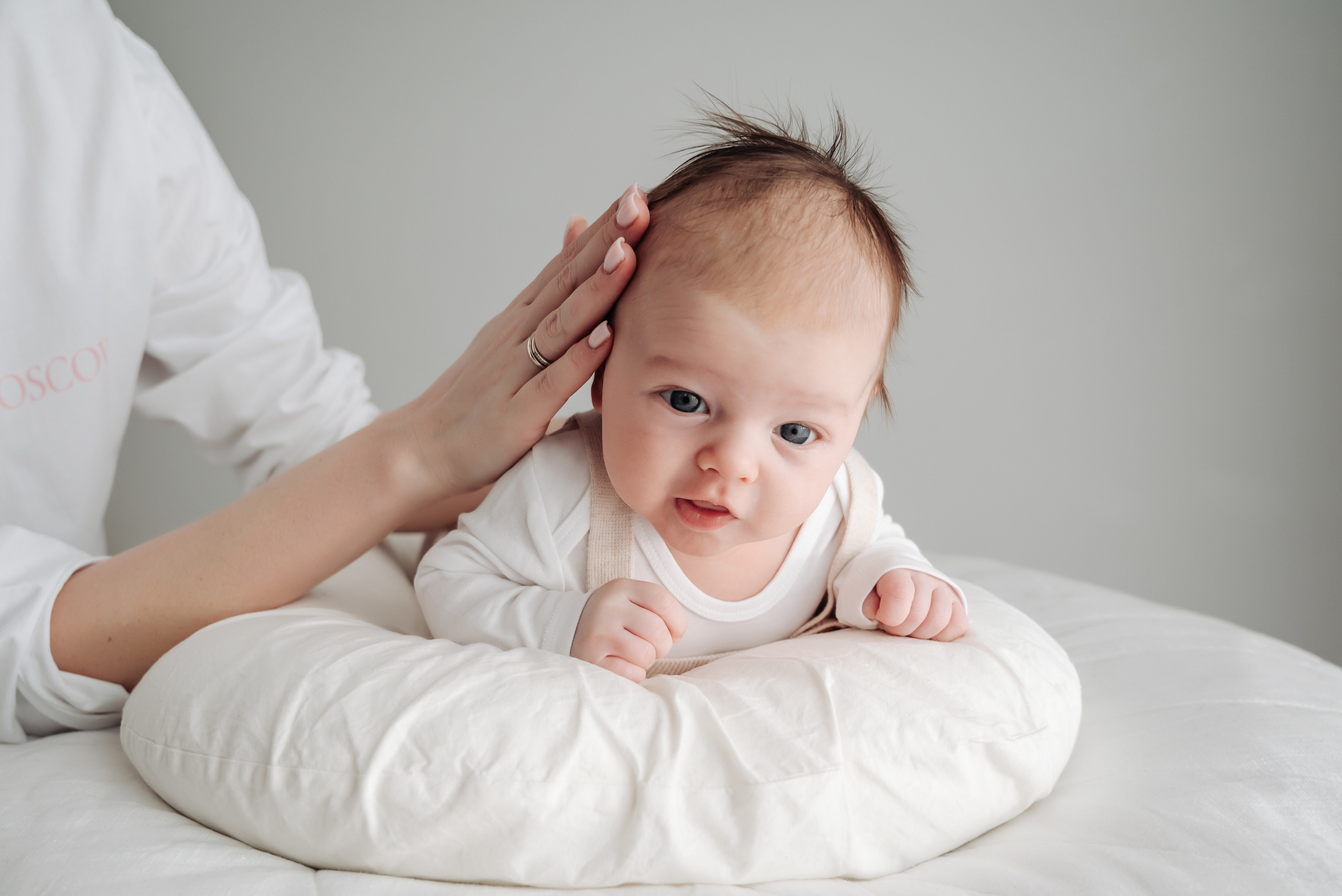 Newborn. Фотограф Татьяна Ульянова. Съёмка выписки из роддома, Таинства Крещения