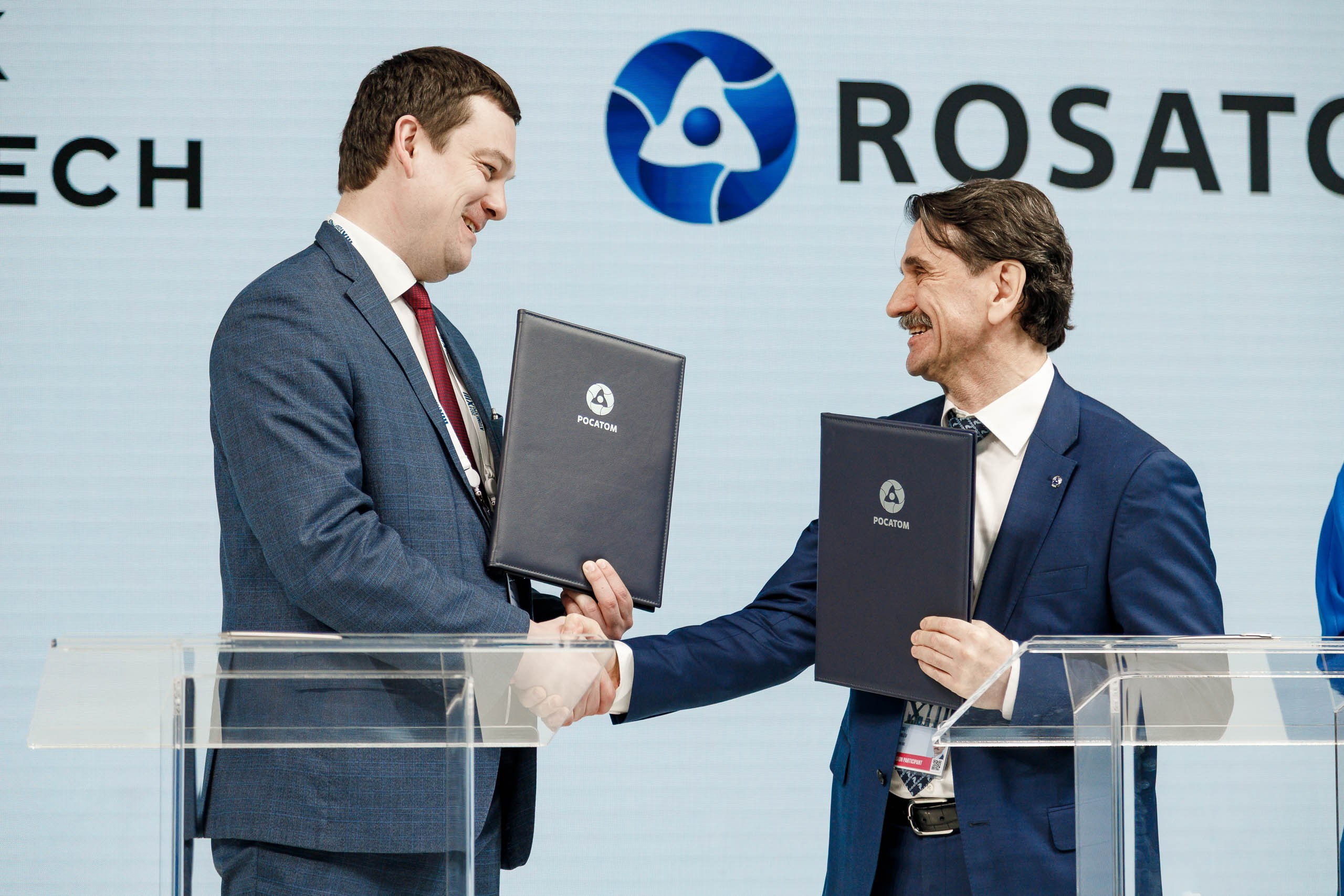 Подписания соглашений на форуме ATOM EXPO XIII 2024 в Сириусе. Репортажный фотограф в Москве, Сочи и Санкт-Петербурге