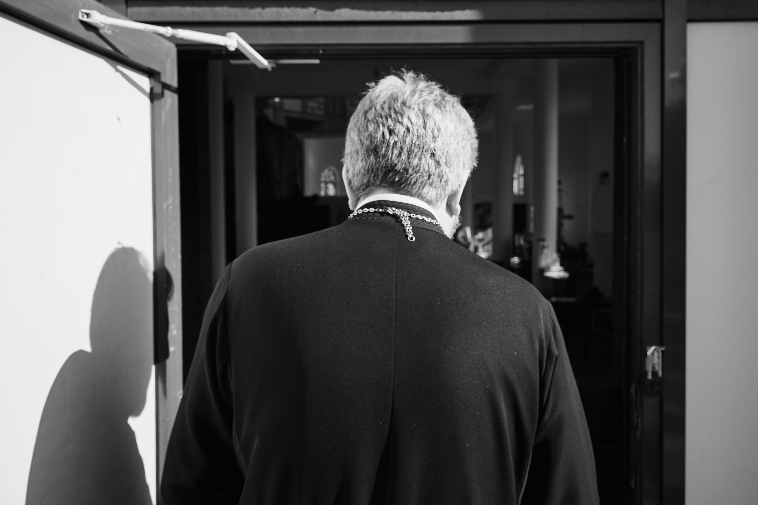 Храм во имя святого праведного Иоанна Кронштадтского. Репортажный и портретный фотограф в Санкт-Петербурге Филипп Линзин