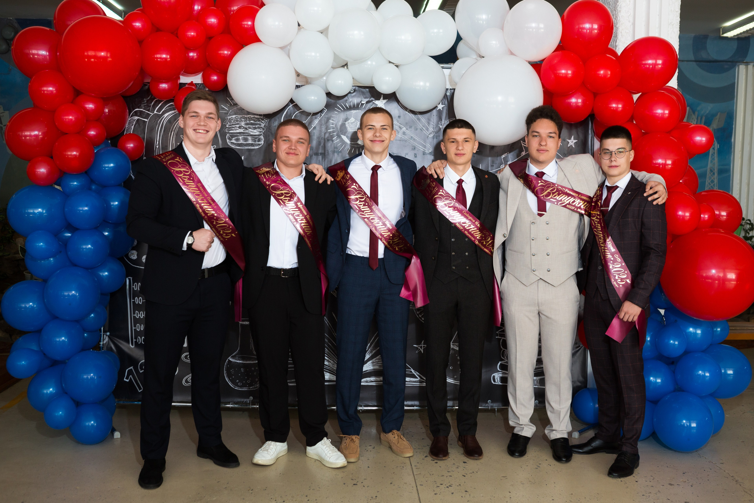 ФОТОСЕССИЯ С РОДИТЕЛЯМИ «ПОСЛЕДНИЙ ЗВОНОК — 2025» 9 ШКОЛА Г.МЦЕНСК. Профессиональный фотограф в Мценске и Орловской области