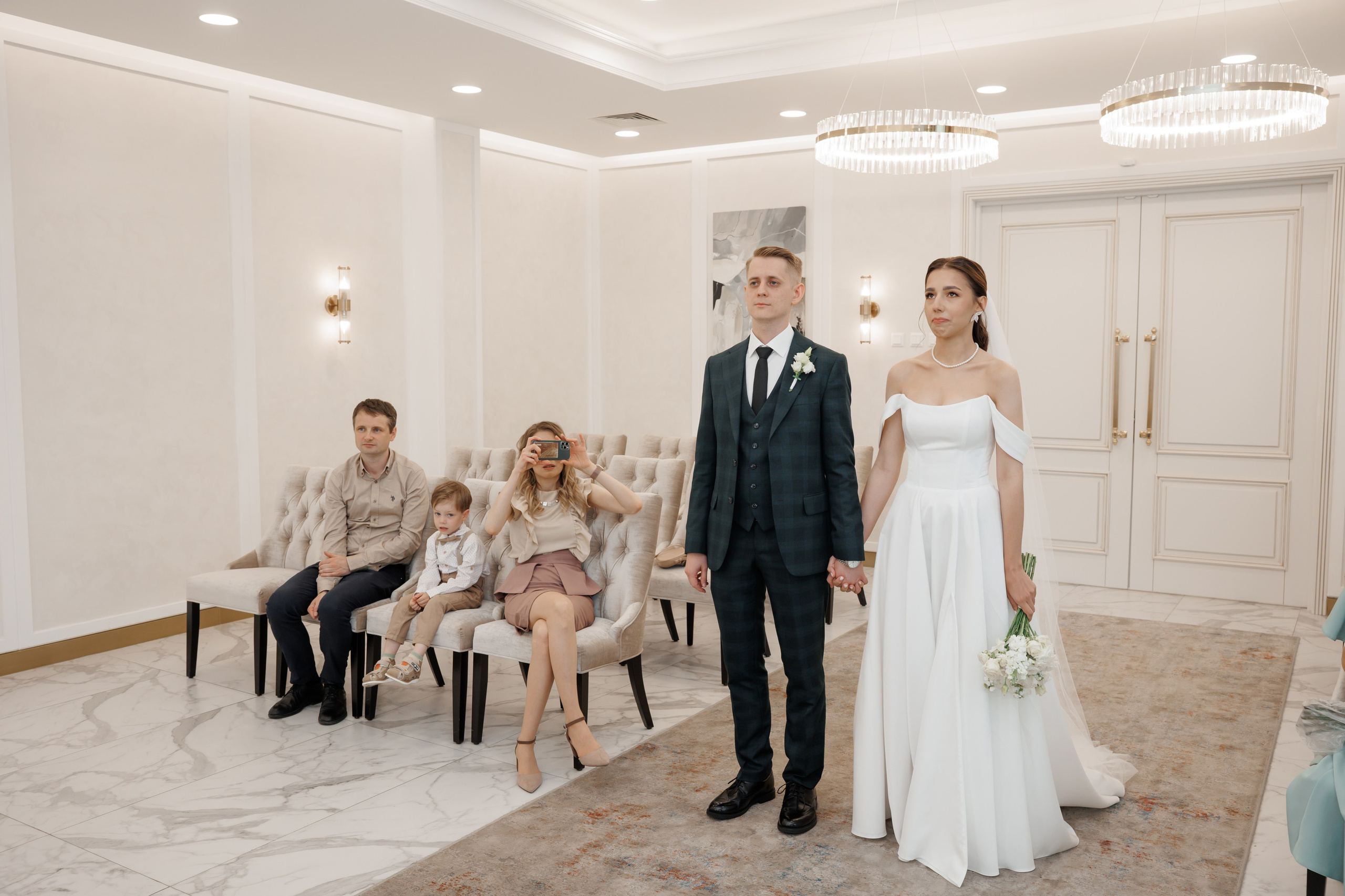 Регистрация в отеле Fish Point, ЗАГС Бутово, прогулка в Остафьево. Свадебный и репортажный фотограф (Москва, Королев и другие)