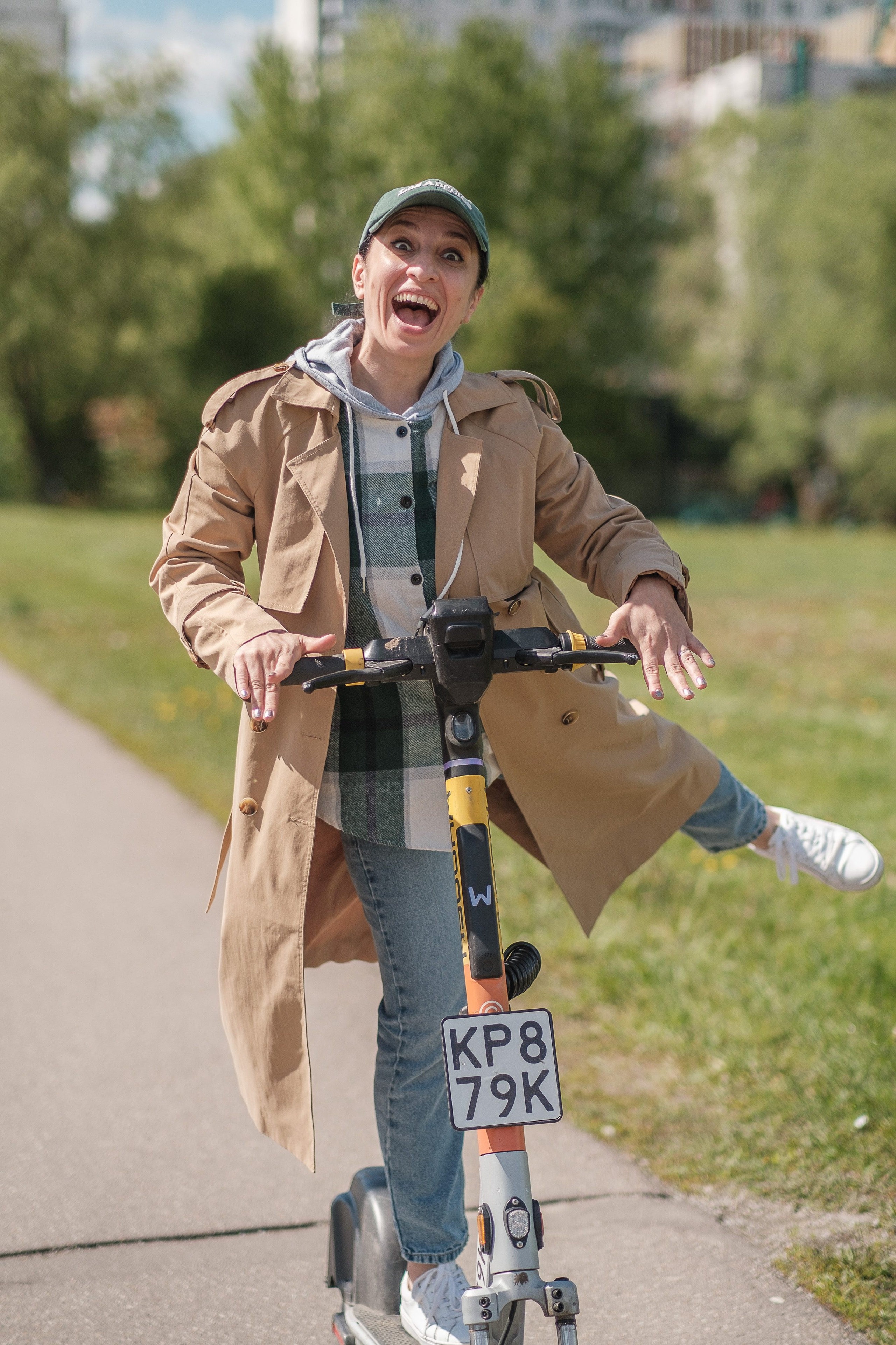 Зита Легоева фотосессия в Солнцево, на самокате