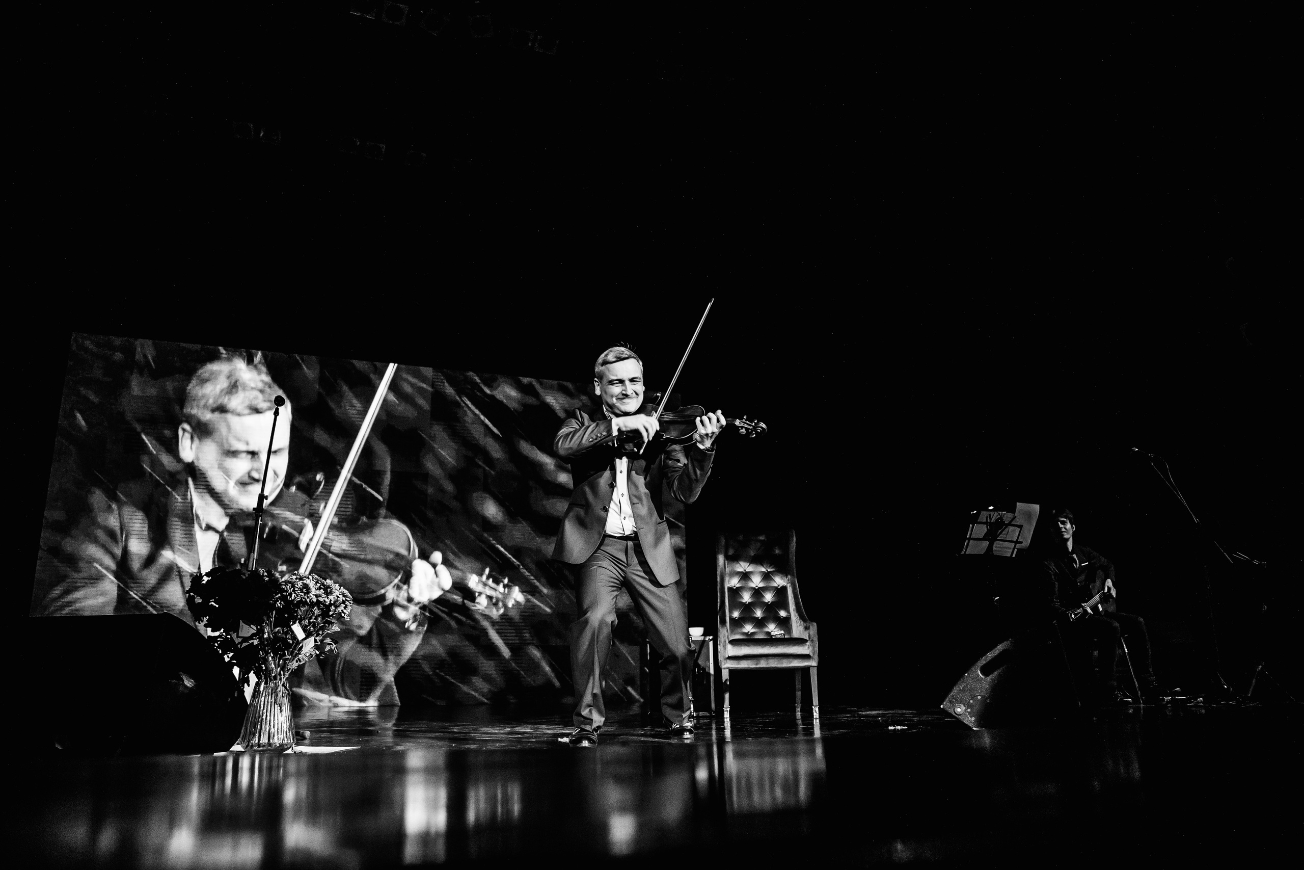 Поэтесса Юлия Соломонова. Бизнес фотограф в Новосибирске Александр Рощин