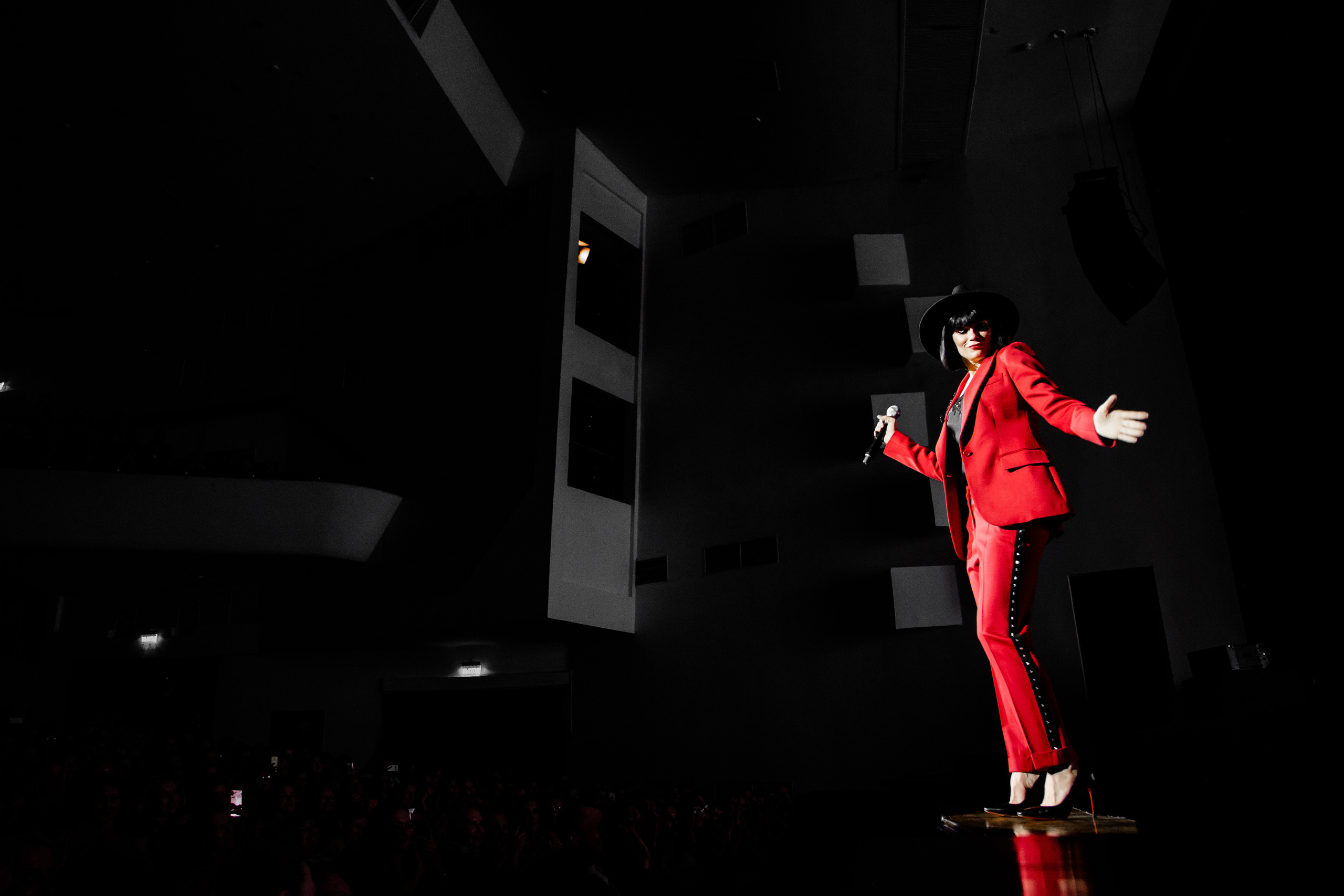 Поэтесса Юлия Соломонова. Бизнес фотограф в Новосибирске Александр Рощин