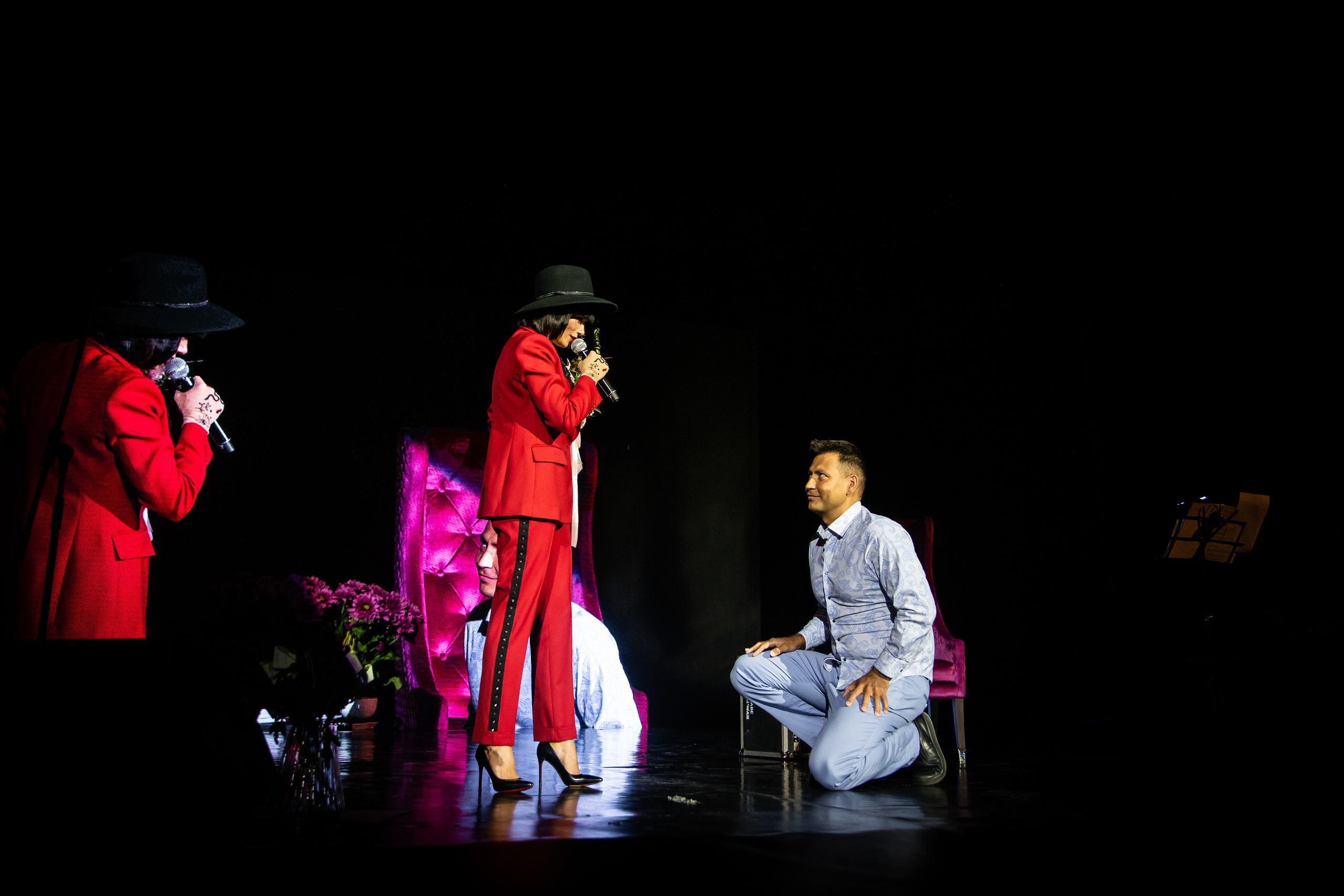 Поэтесса Юлия Соломонова. Бизнес фотограф в Новосибирске Александр Рощин