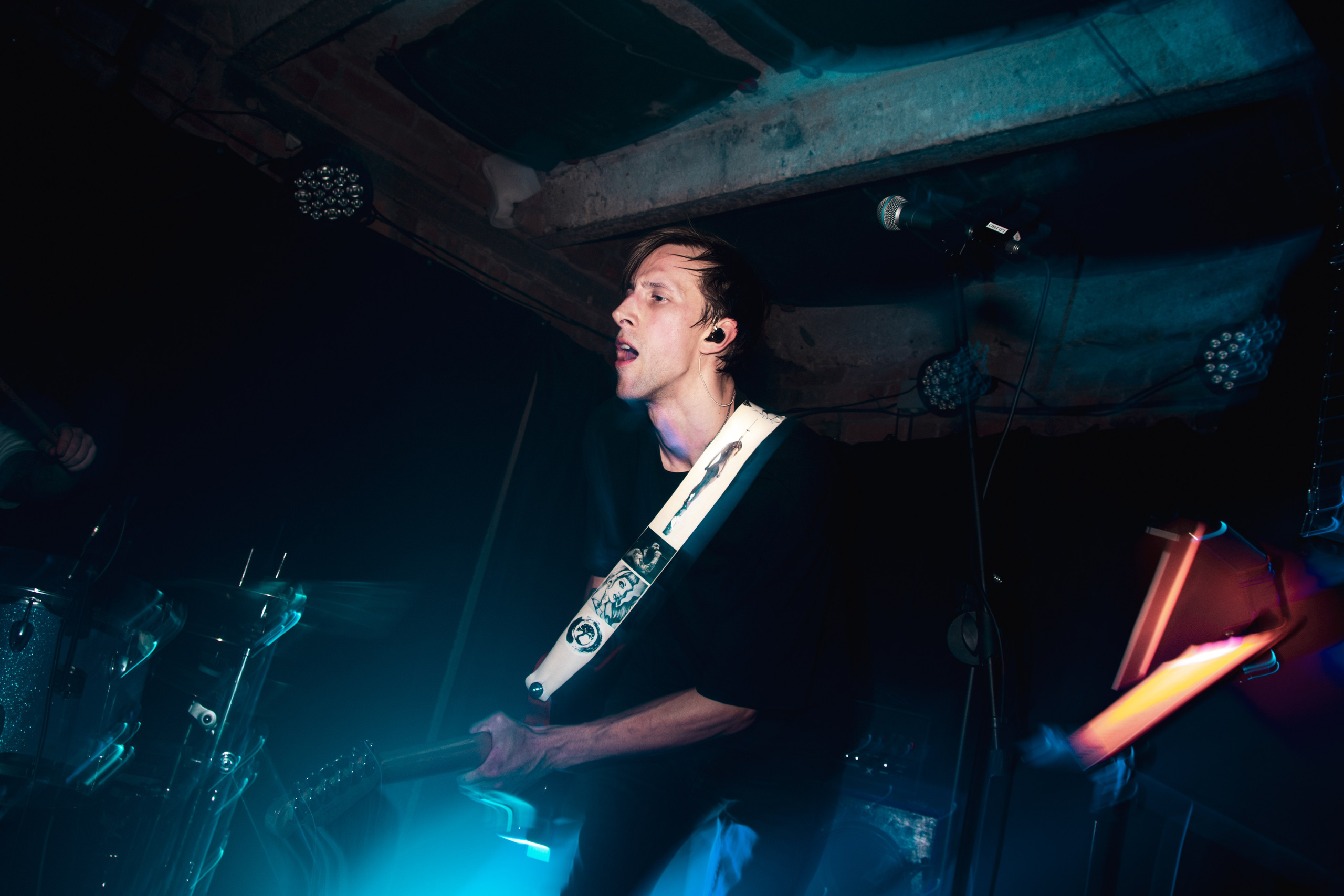 Laugar & Шумы Штормовых Широт & Пожары На Дальнем Севере 11.10.2025. Репортажный фотограф в Москве Legiodot