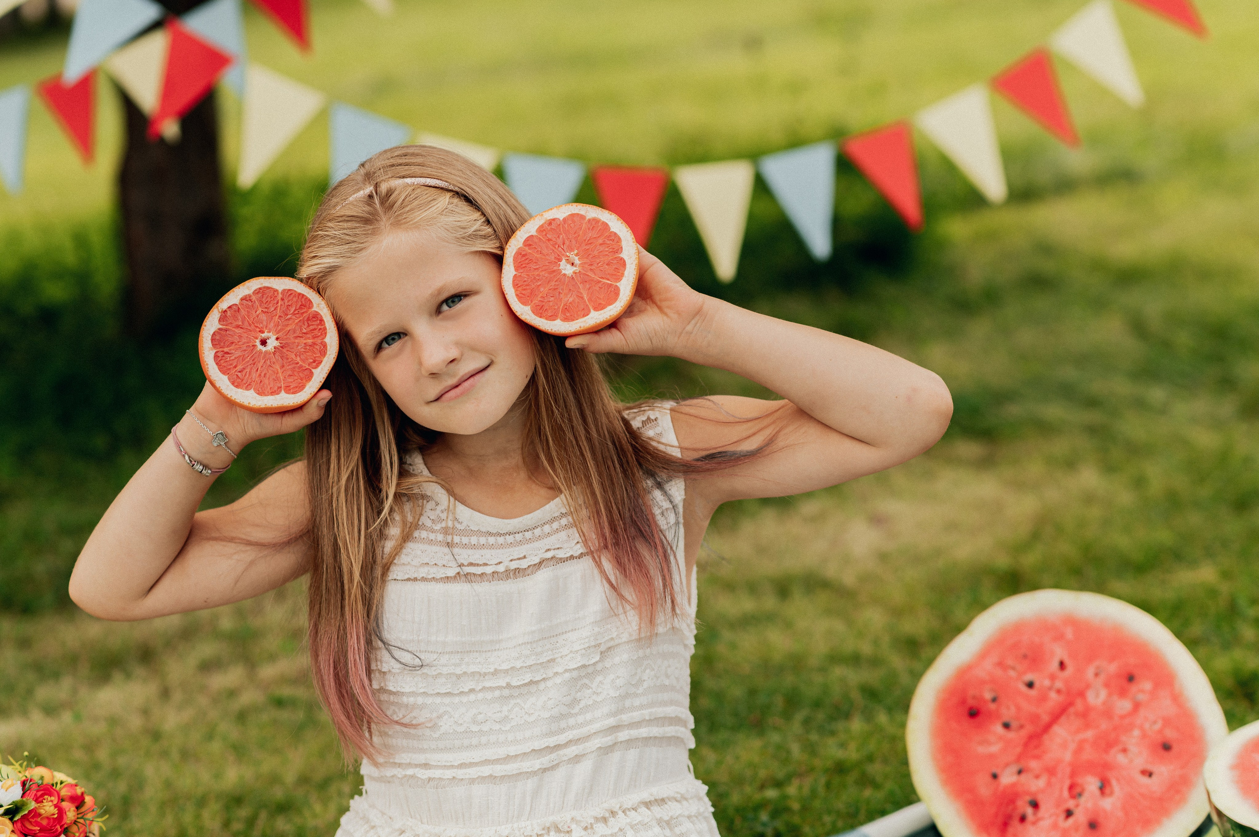 ЛЕТО. ПАРК. АРБУЗ. Профессиональный репортажный, коммерческий фотограф в Санкт-Петербурге
