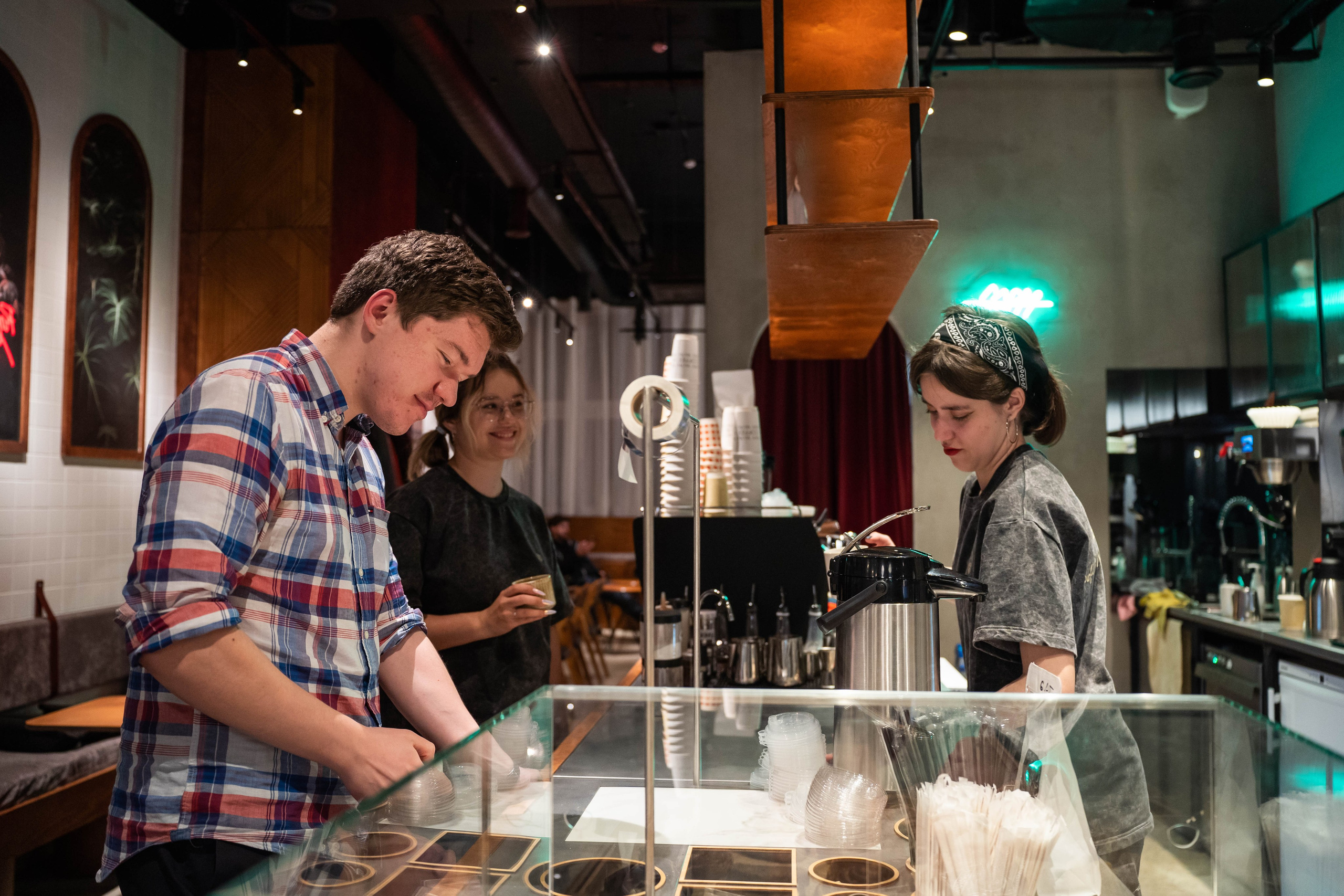 SURF COFFEE| NIGHT. Фотограф Абакумова Анастасия