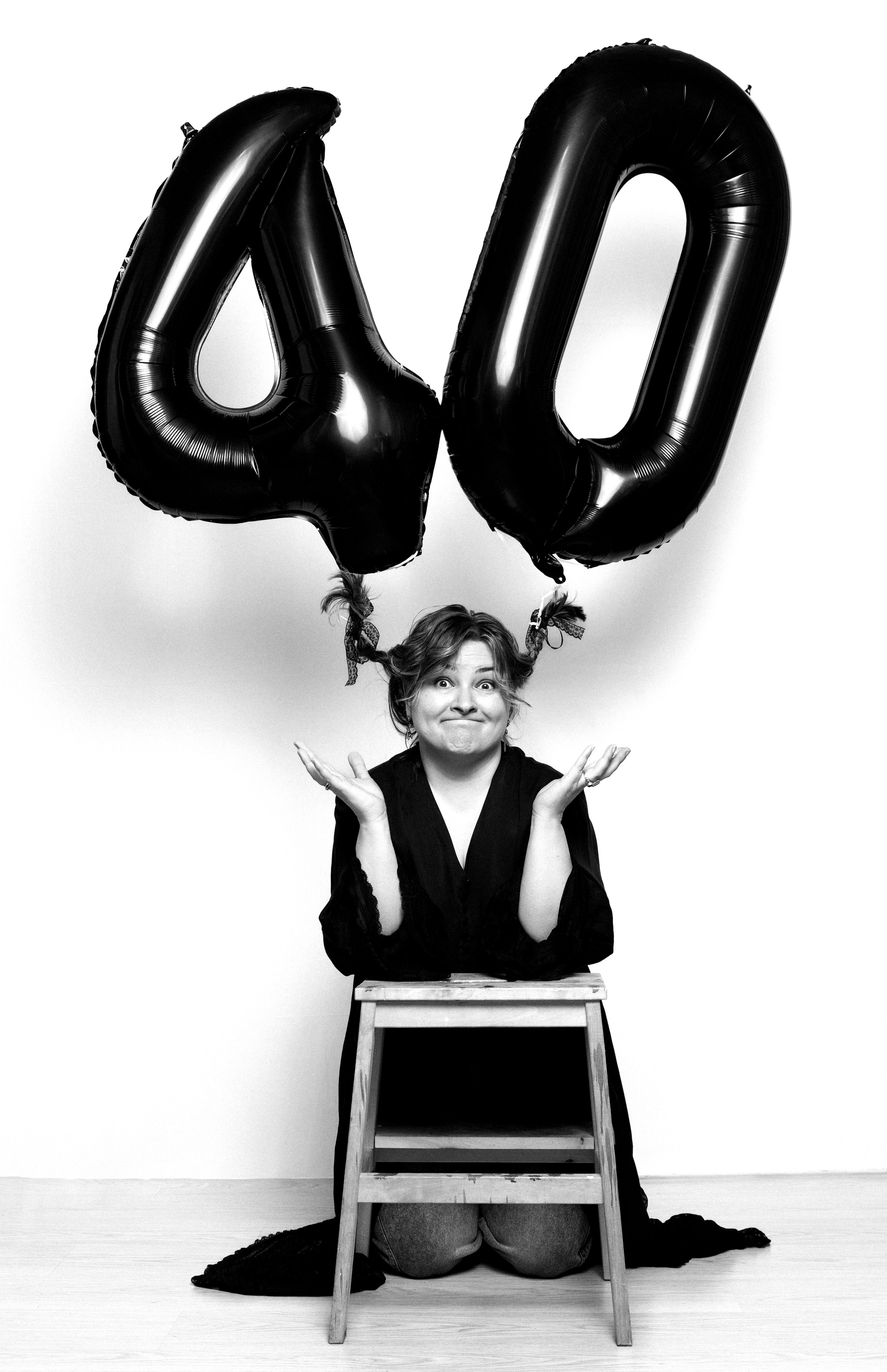 Портрет психолога. Домашняя фотосессия. Фотограф Полозов. Мск. Съемка для контента.  