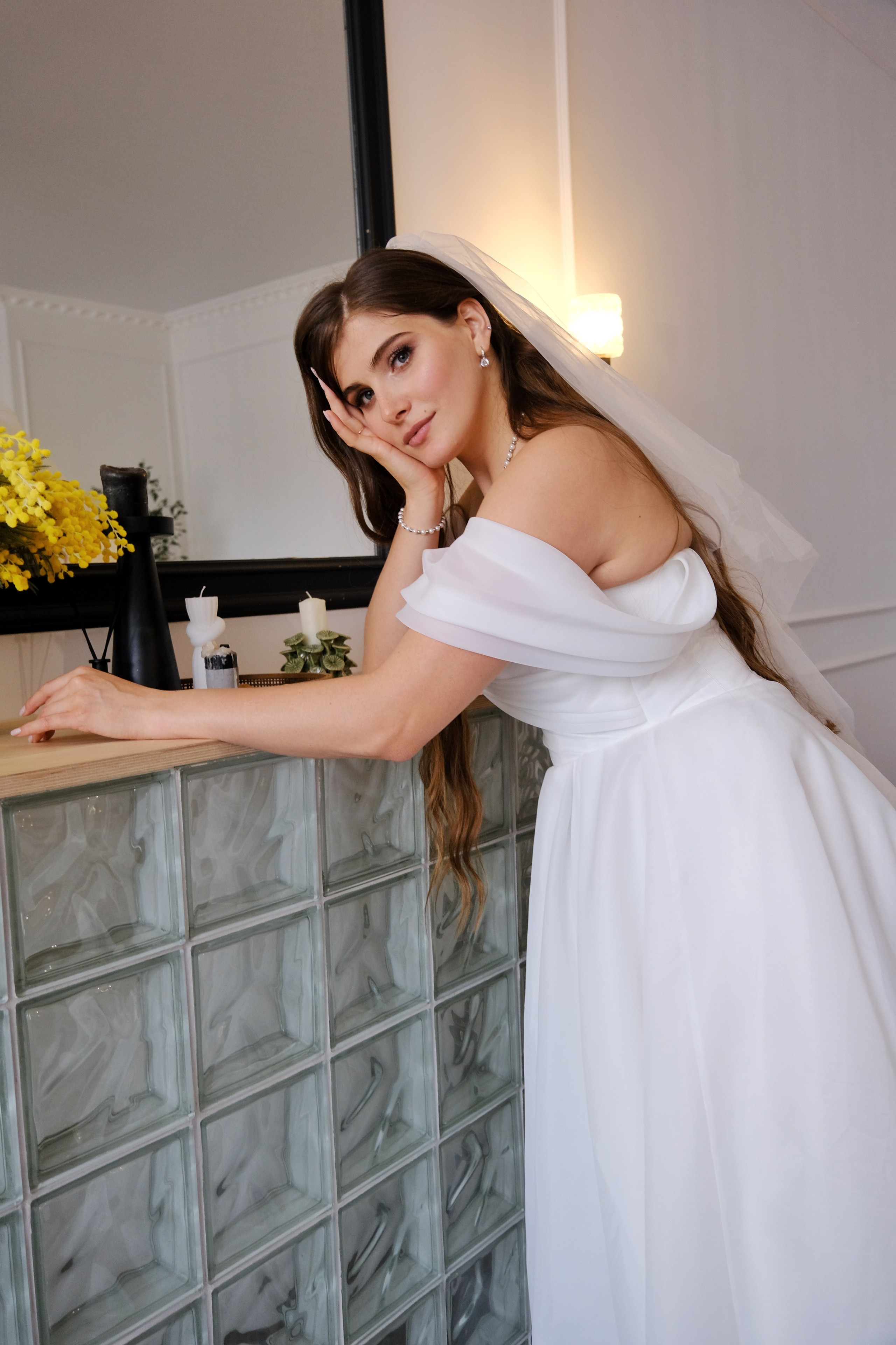 Студия. Кинокадры для тебя. фотограф и стилист по прическам Анастасия Помелова