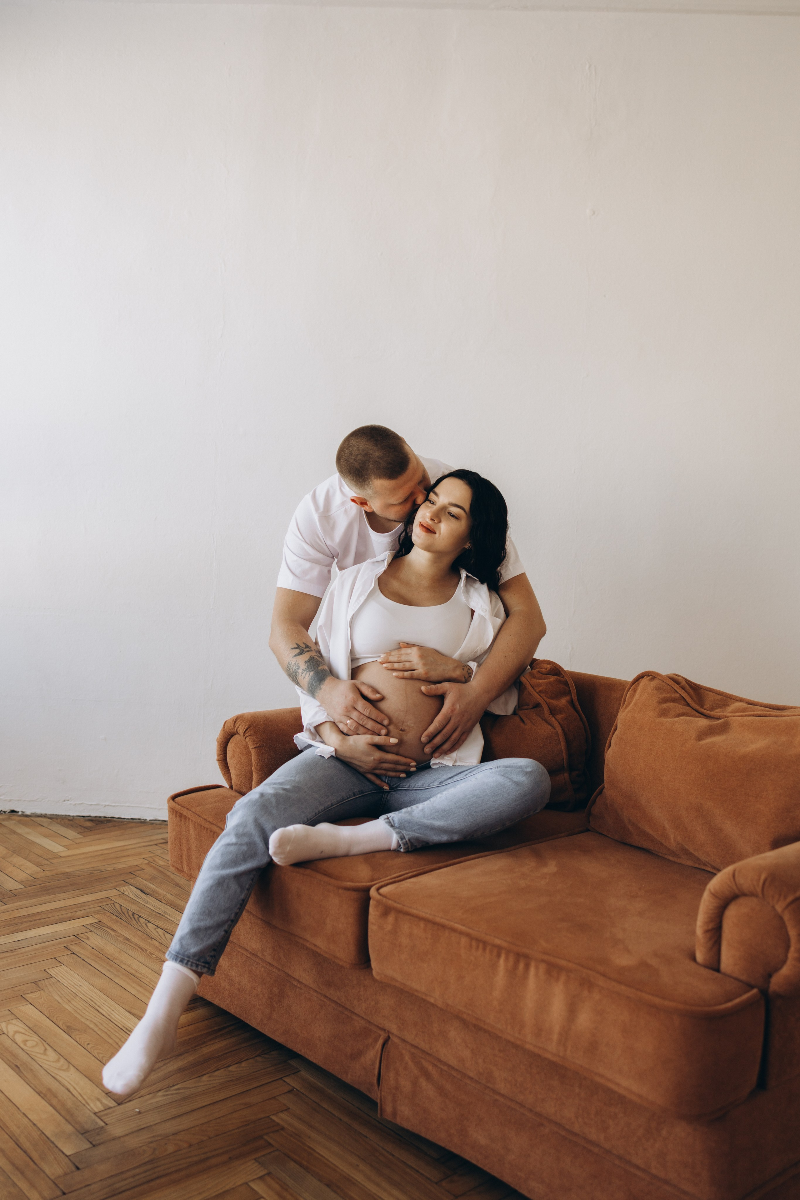 Фотосессия беременности в студии. Семейный фотограф в Минске — Алина Тиханович