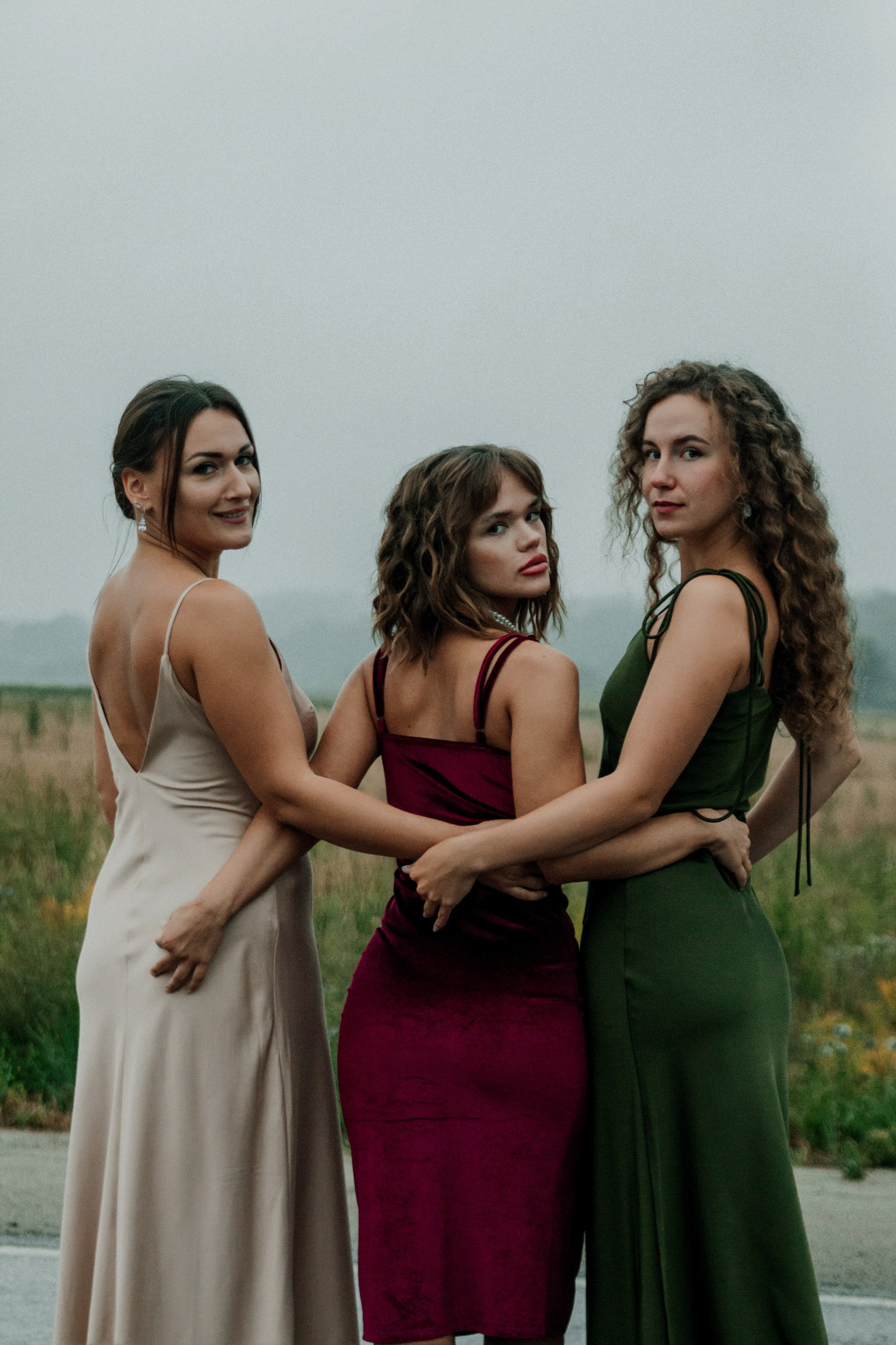 Настя & Оля & Настя. Свадебный и индивидуальный фотограф в Суворове Клюева Мария