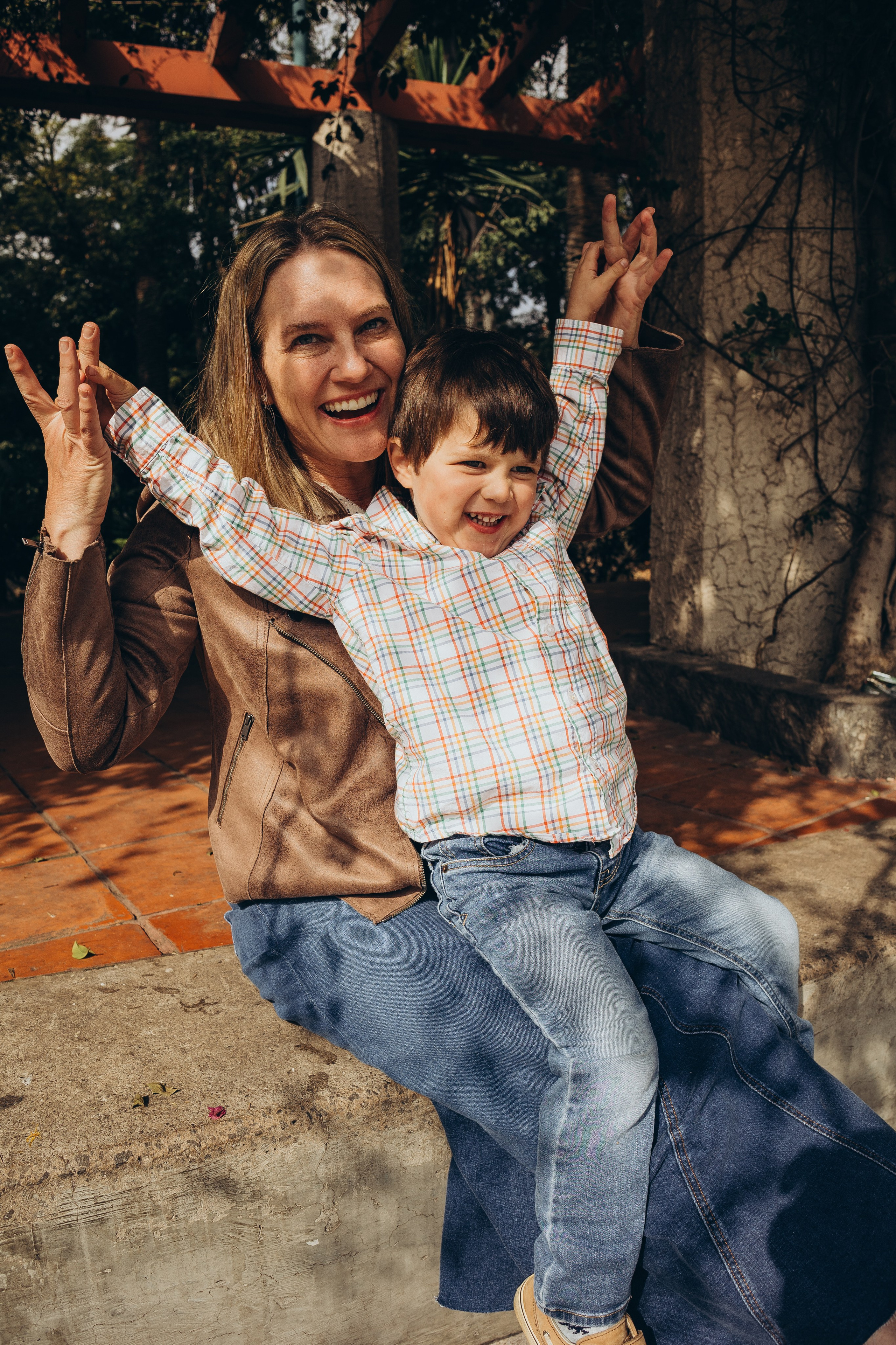 Sesión de fotos de mama e hijo en el Parque México, Condesa, Ciudad de México. Ирина Крохалева. Семейный фотограф в Екатеринбурге