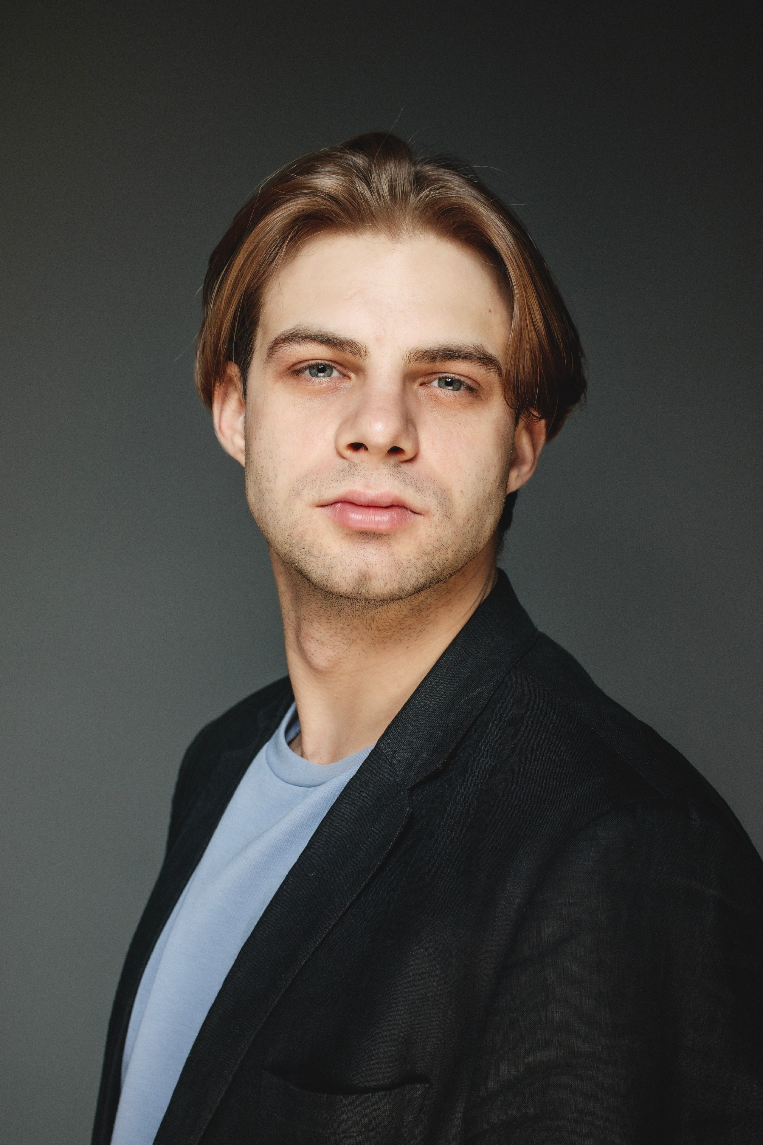 Студийный портрет. Фотограф интерьера, мебели и портрета в Санкт-Петербурге