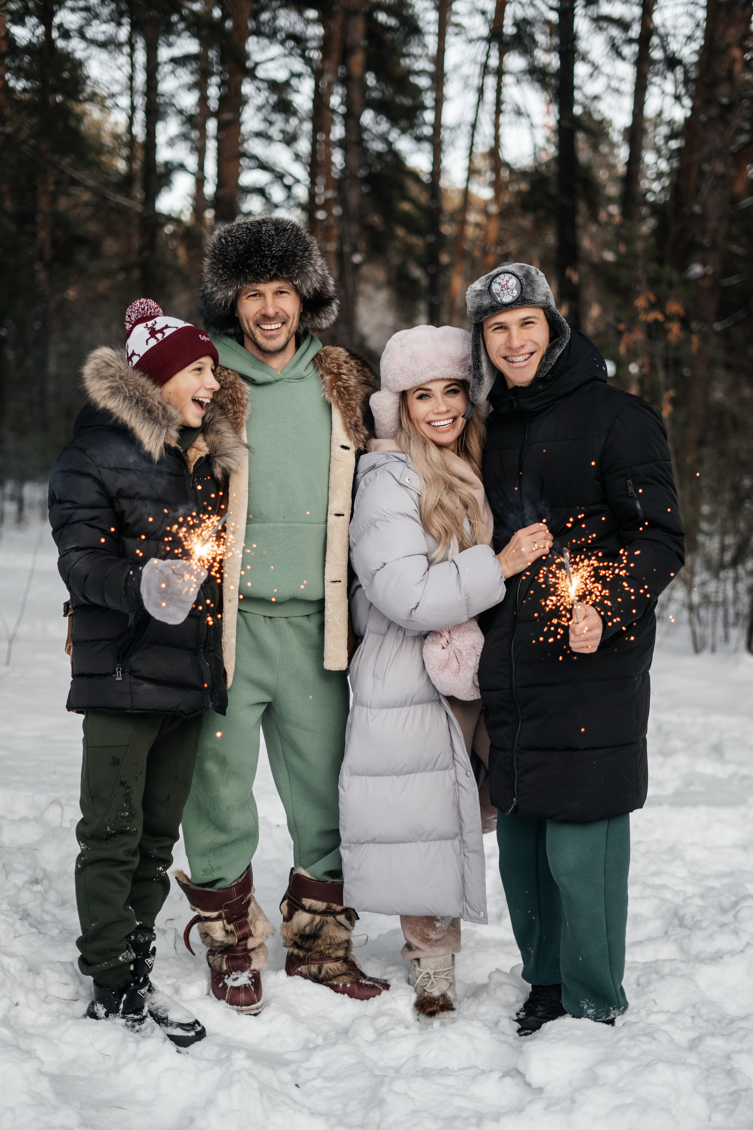 Семейная фотосессия в лесу. Свадебный и семейный фотограф В Барнауле Нечаева Таня