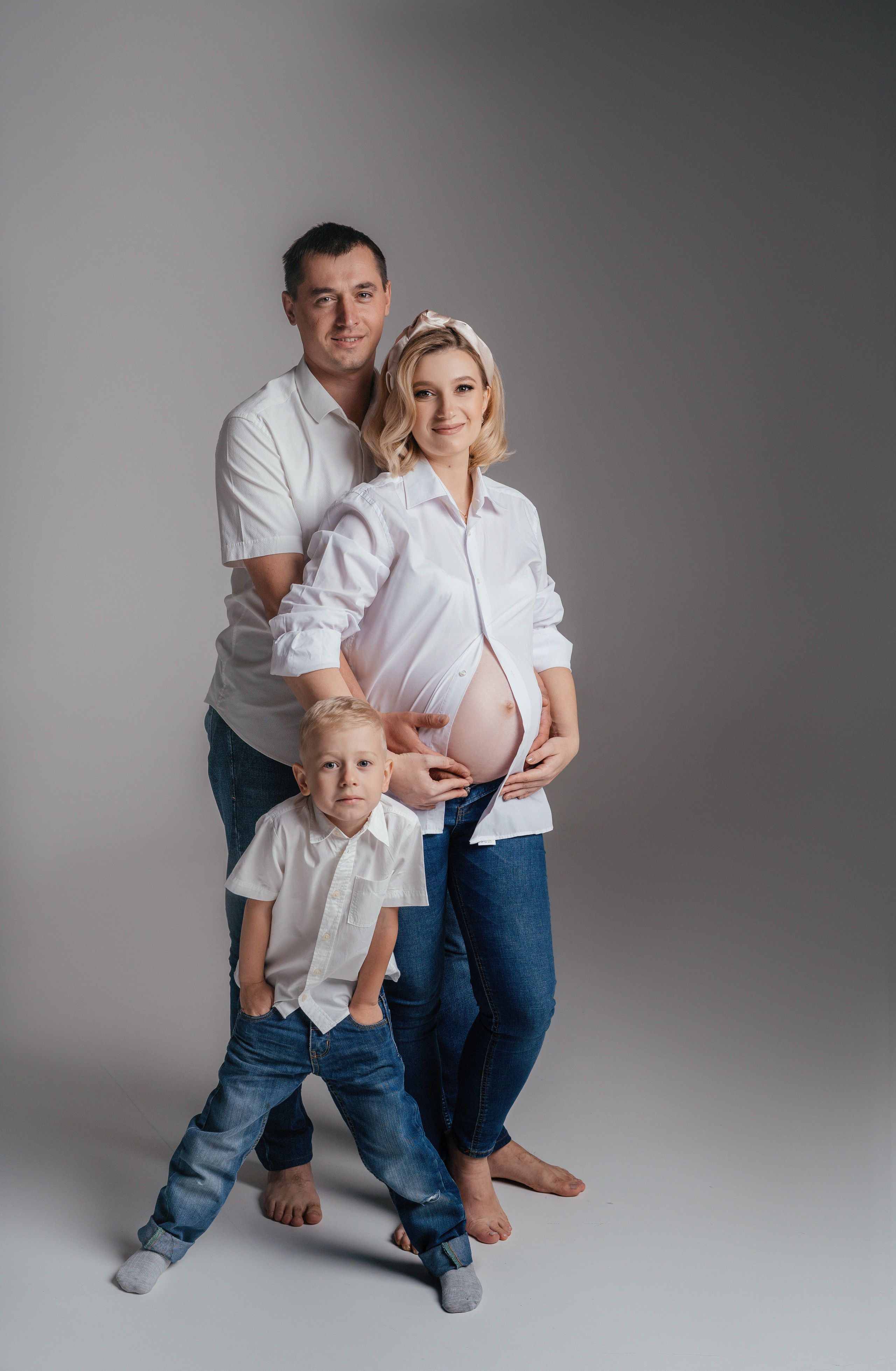 Фотосессия беременности фоновая съемка. Свадебный и семейный фотограф В Барнауле Нечаева Таня