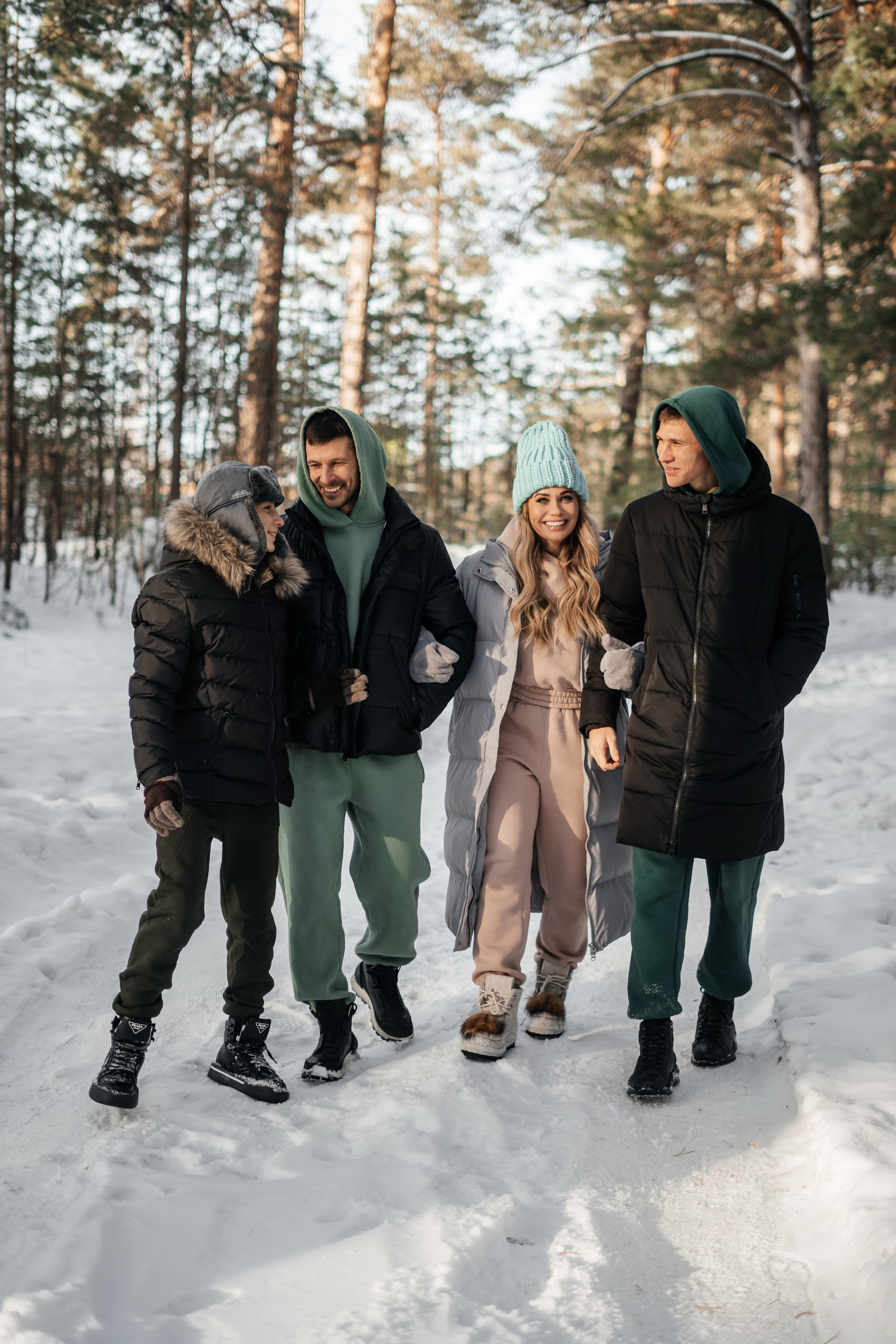 Семейная фотосессия в лесу. Свадебный и семейный фотограф В Барнауле Нечаева Таня