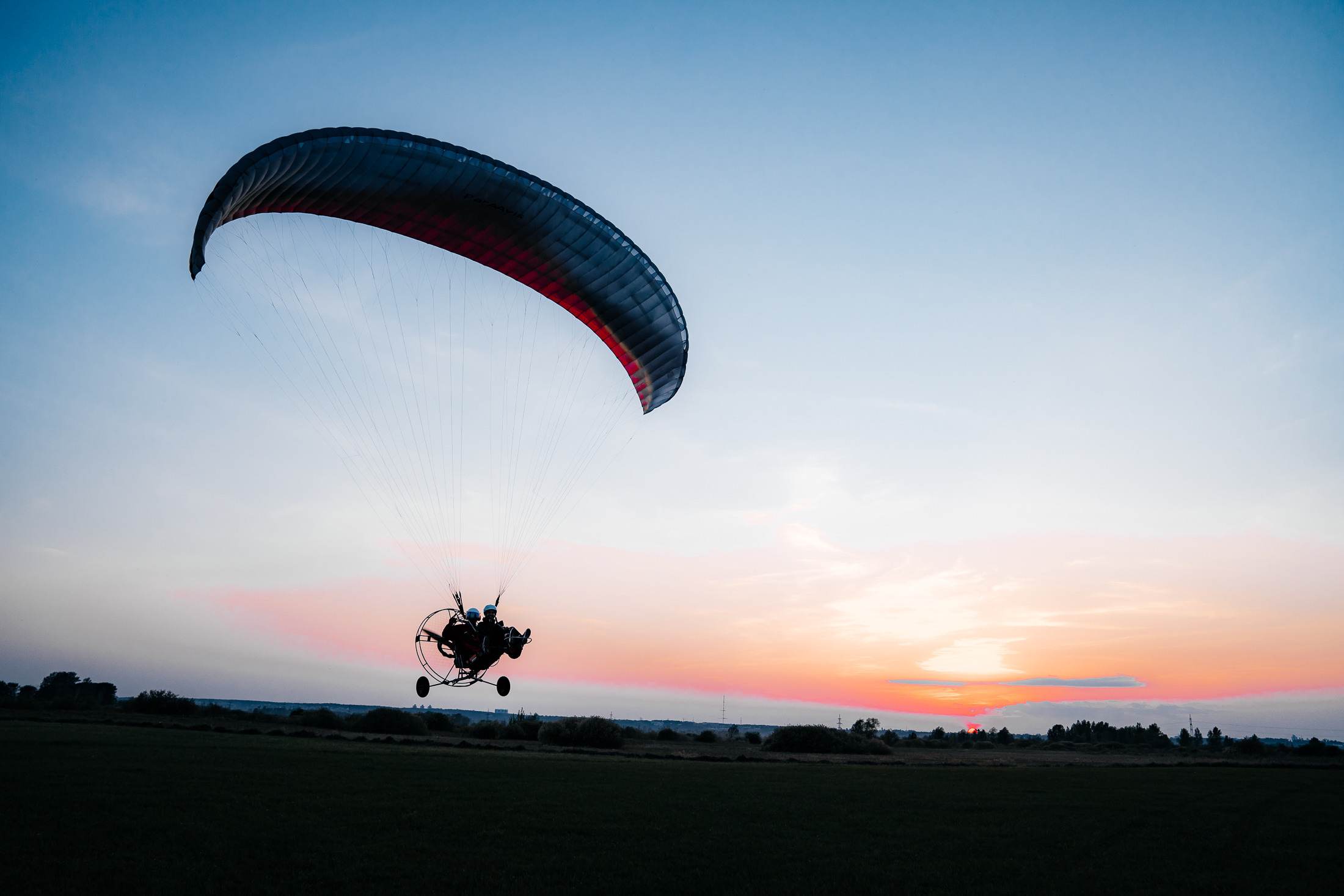 Контент полет на мотопараплане. Свадебный и семейный фотограф В Барнауле Нечаева Таня