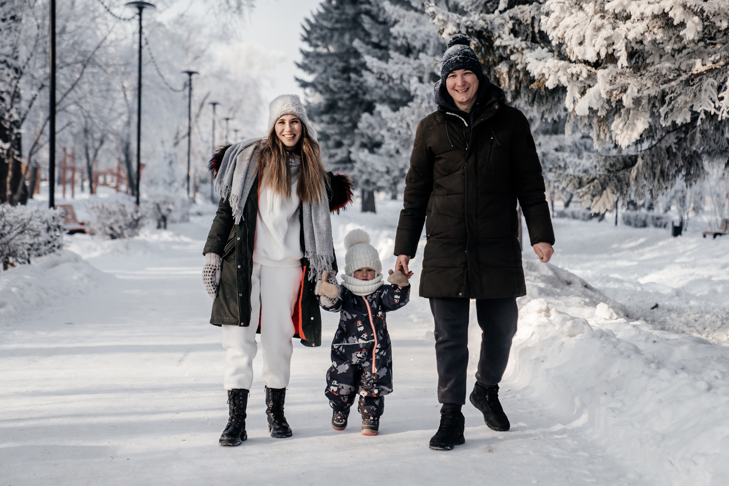 Прогулочная семейная фотосессия. Свадебный и семейный фотограф В Барнауле Нечаева Таня
