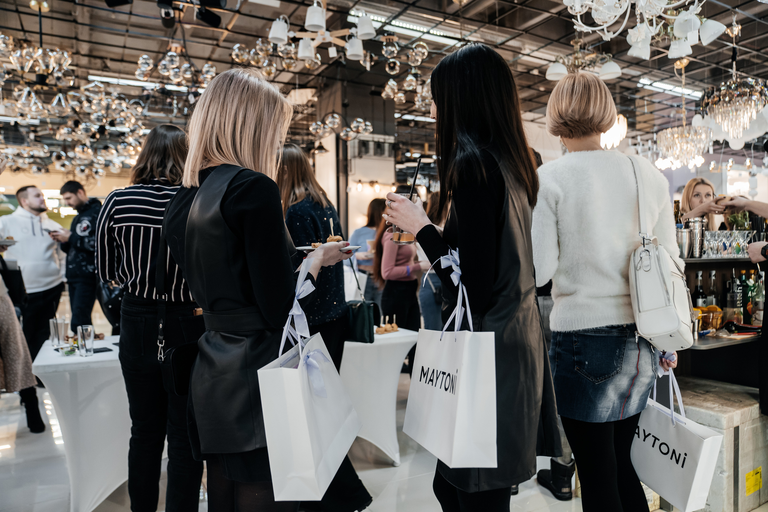 MAYTONI 2022 С В Е Т О Л О К. Свадебный и семейный фотограф В Барнауле Нечаева Таня