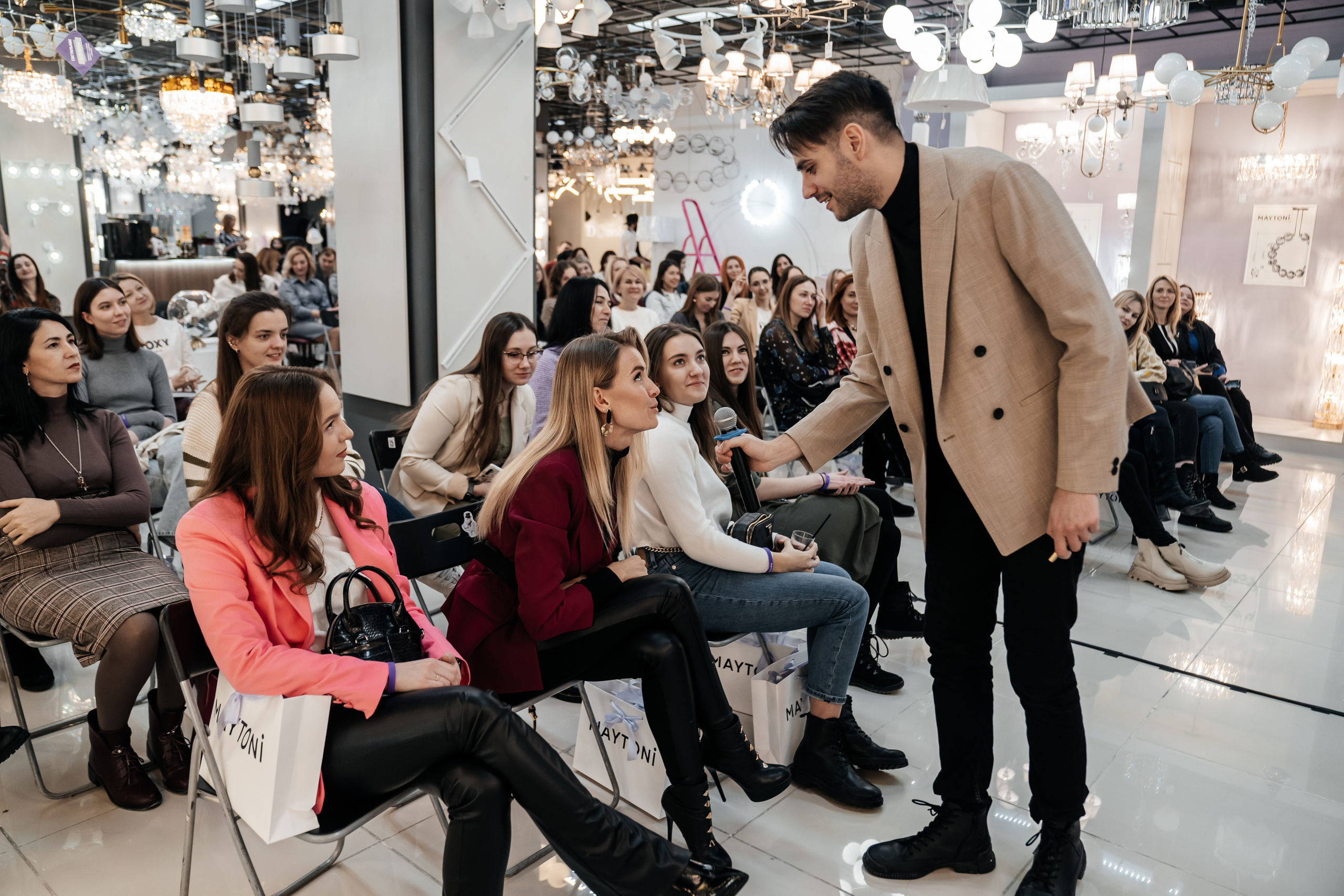 MAYTONI 2022 С В Е Т О Л О К. Свадебный и семейный фотограф В Барнауле Нечаева Таня