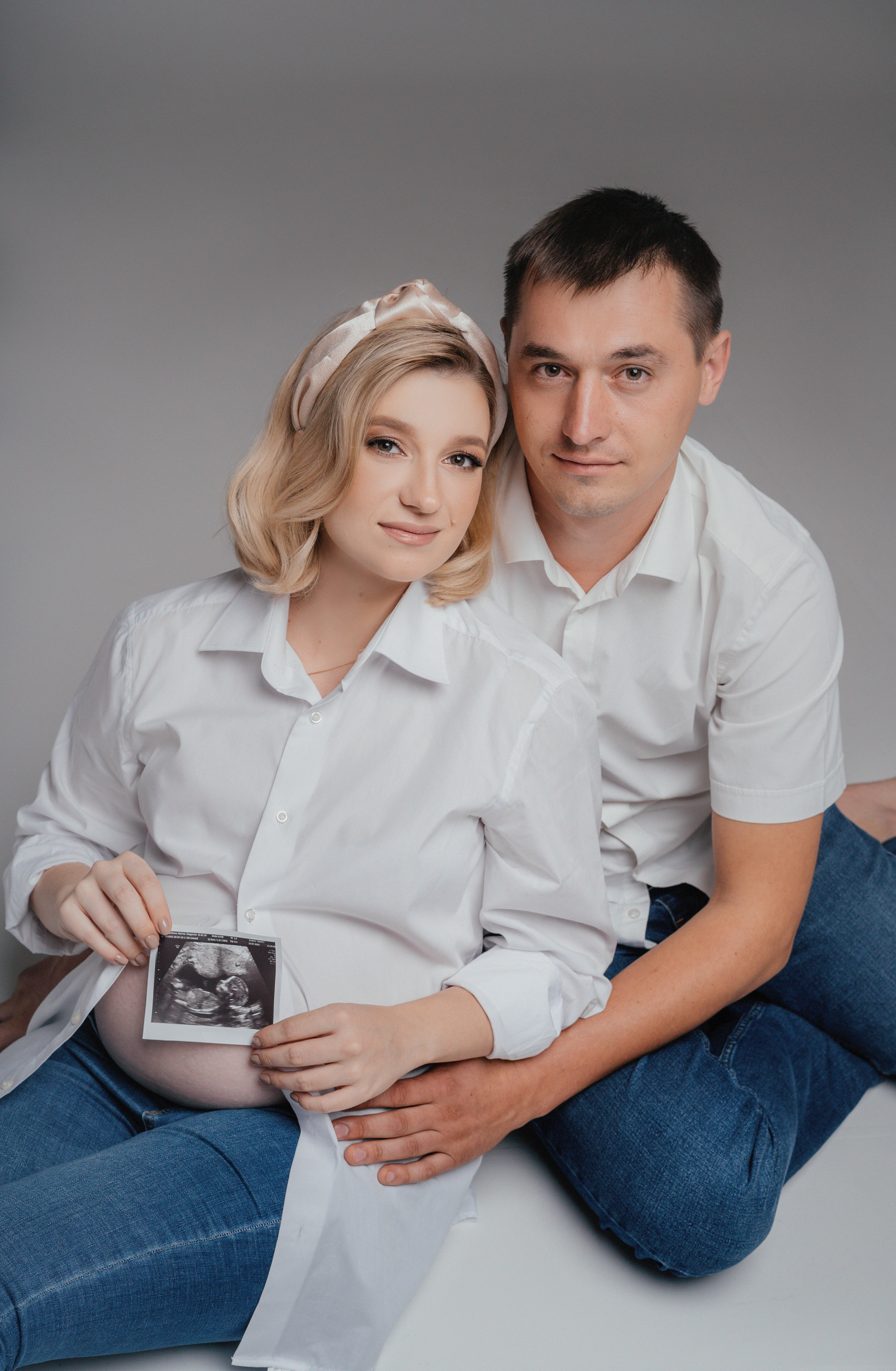 Фотосессия беременности фоновая съемка. Свадебный и семейный фотограф В Барнауле Нечаева Таня