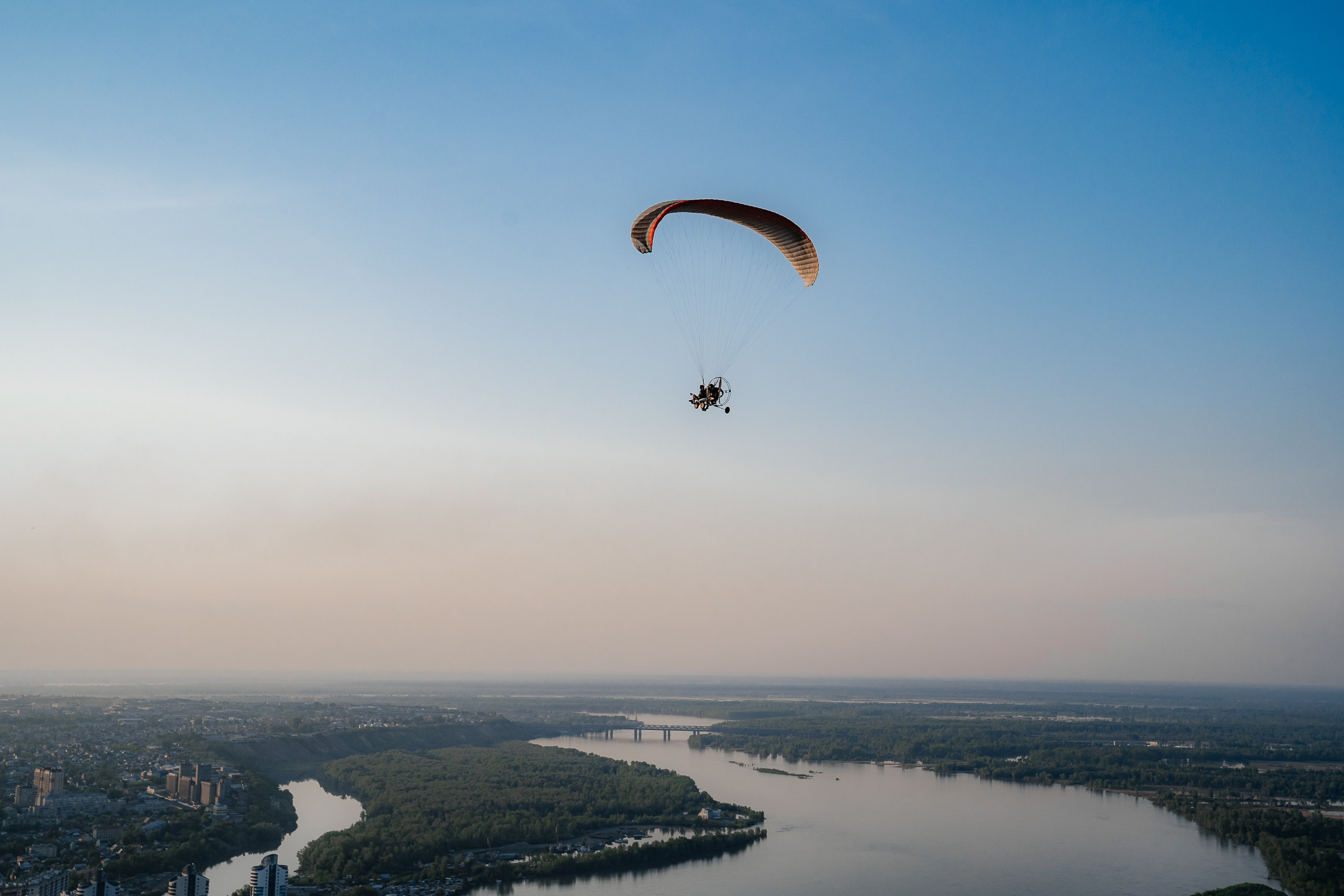 Контент полет на мотопараплане. Свадебный и семейный фотограф В Барнауле Нечаева Таня