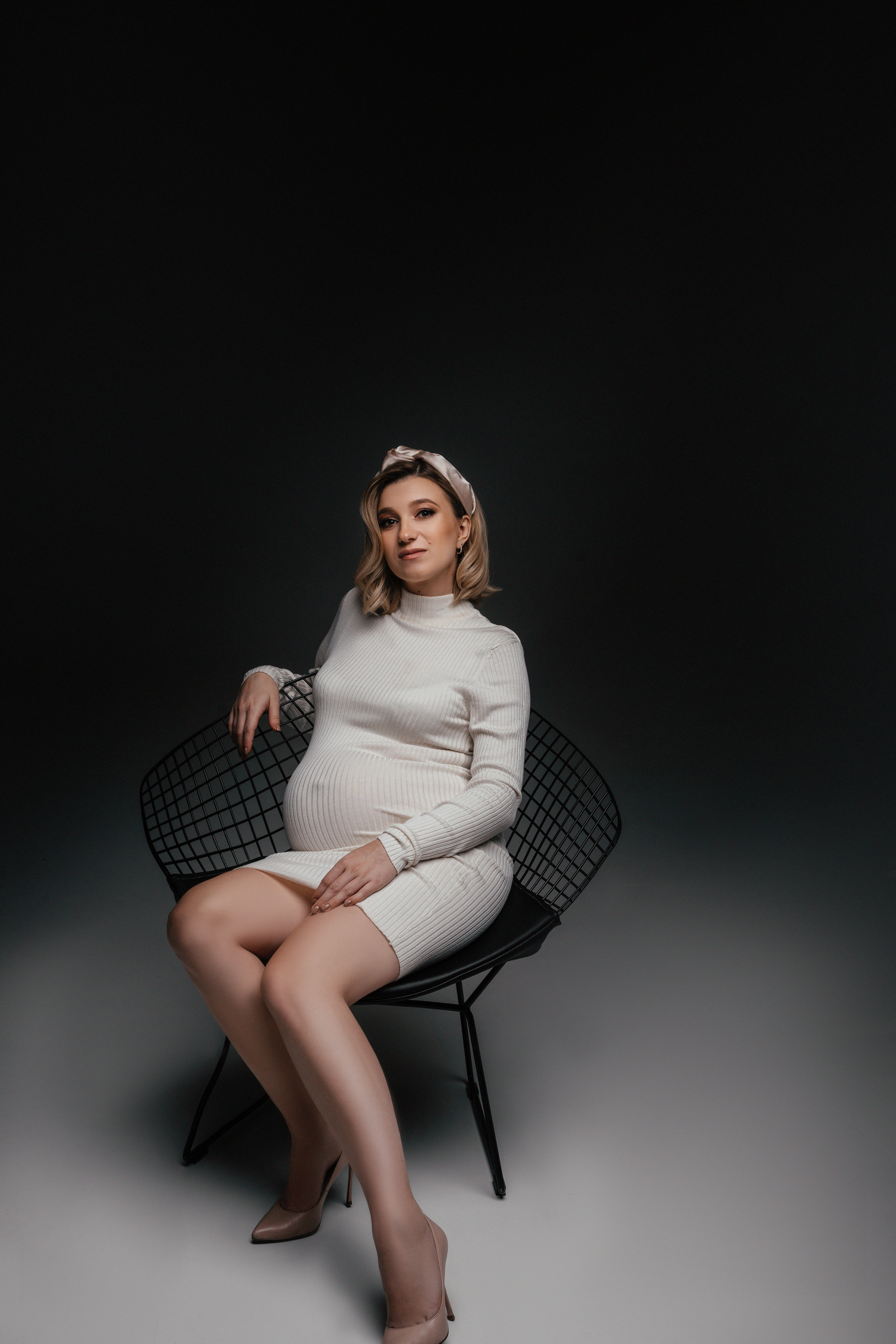 Фотосессия беременности фоновая съемка. Свадебный и семейный фотограф В Барнауле Нечаева Таня