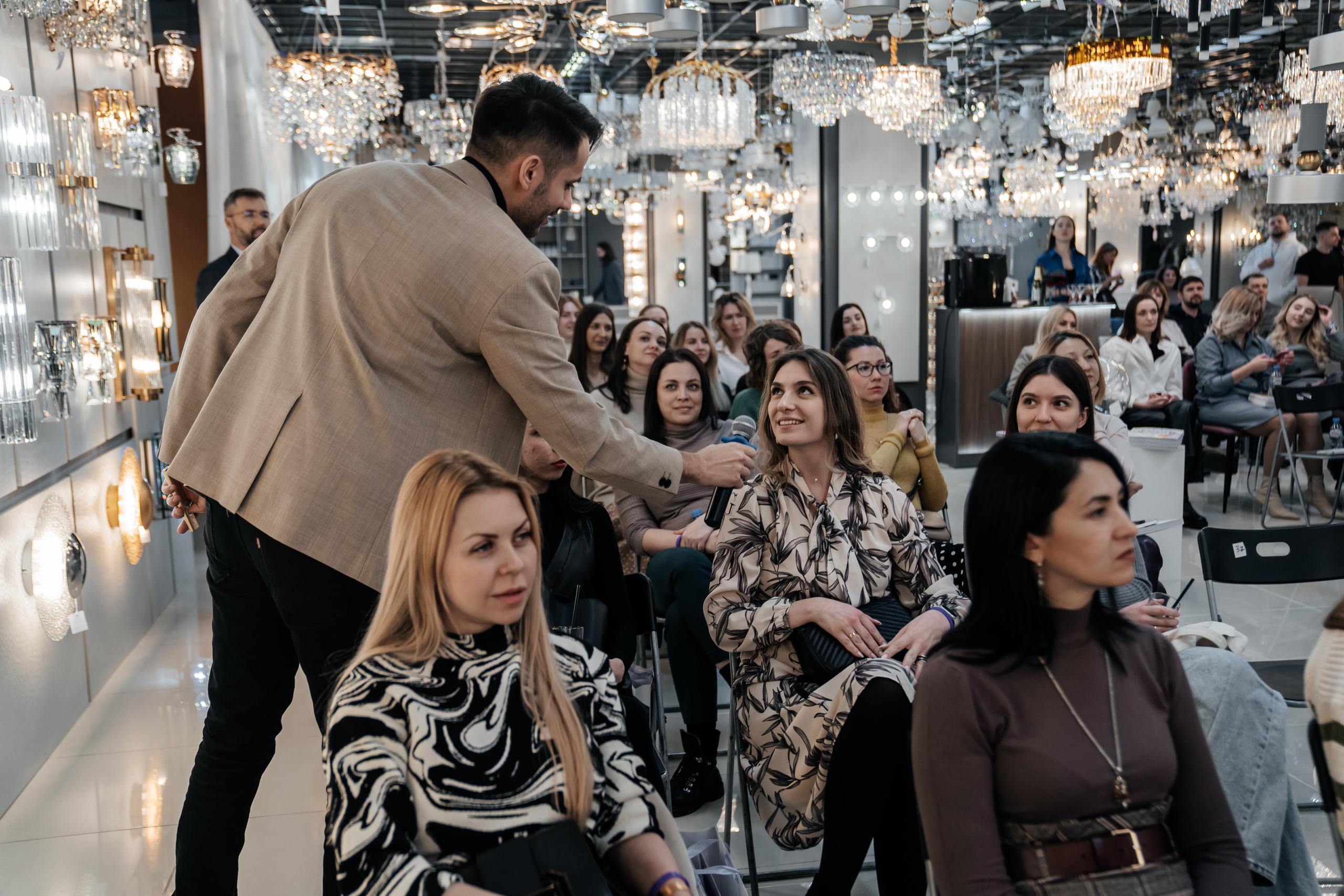 MAYTONI 2022 С В Е Т О Л О К. Свадебный и семейный фотограф В Барнауле Нечаева Таня