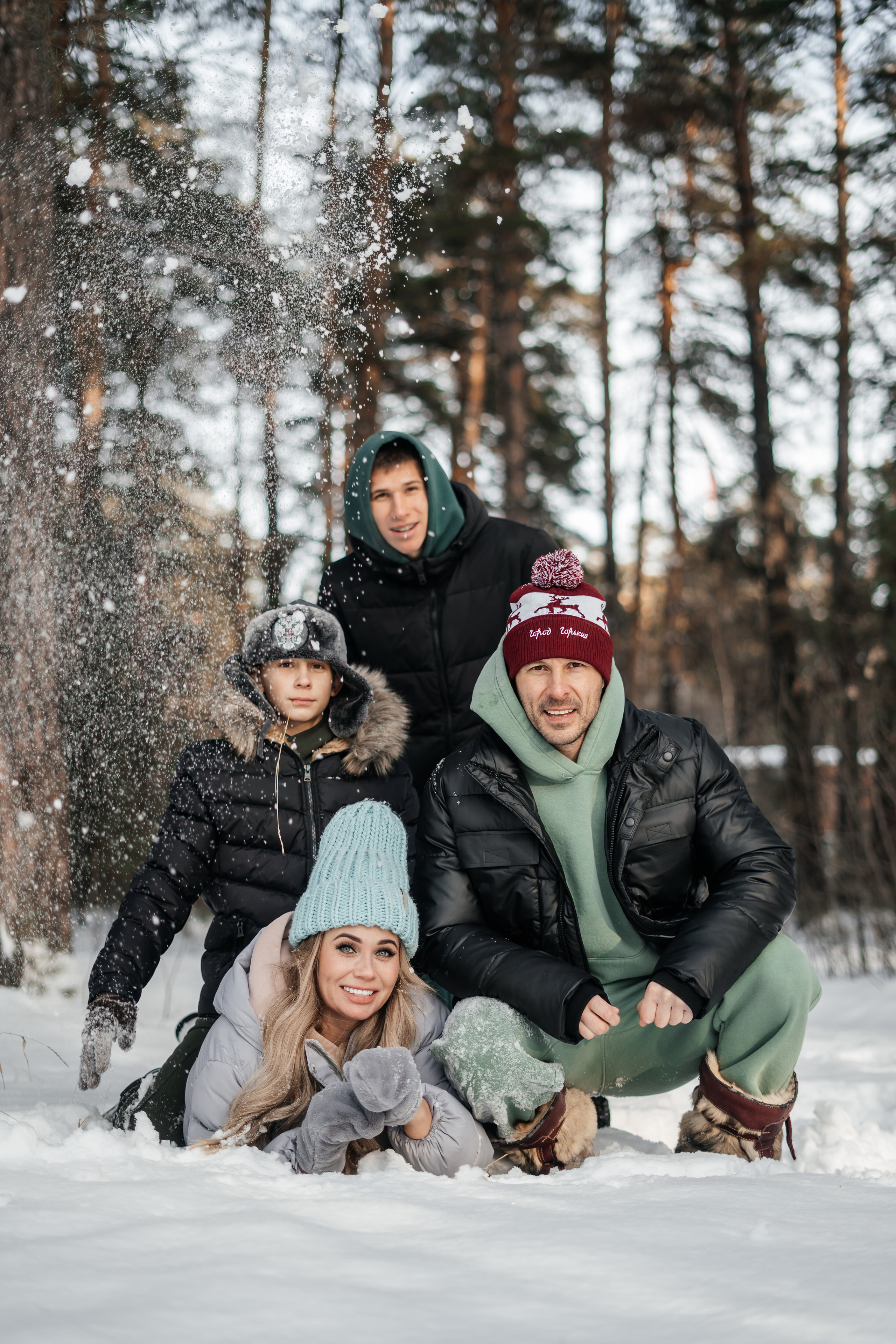 Семейная фотосессия в лесу. Свадебный и семейный фотограф В Барнауле Нечаева Таня