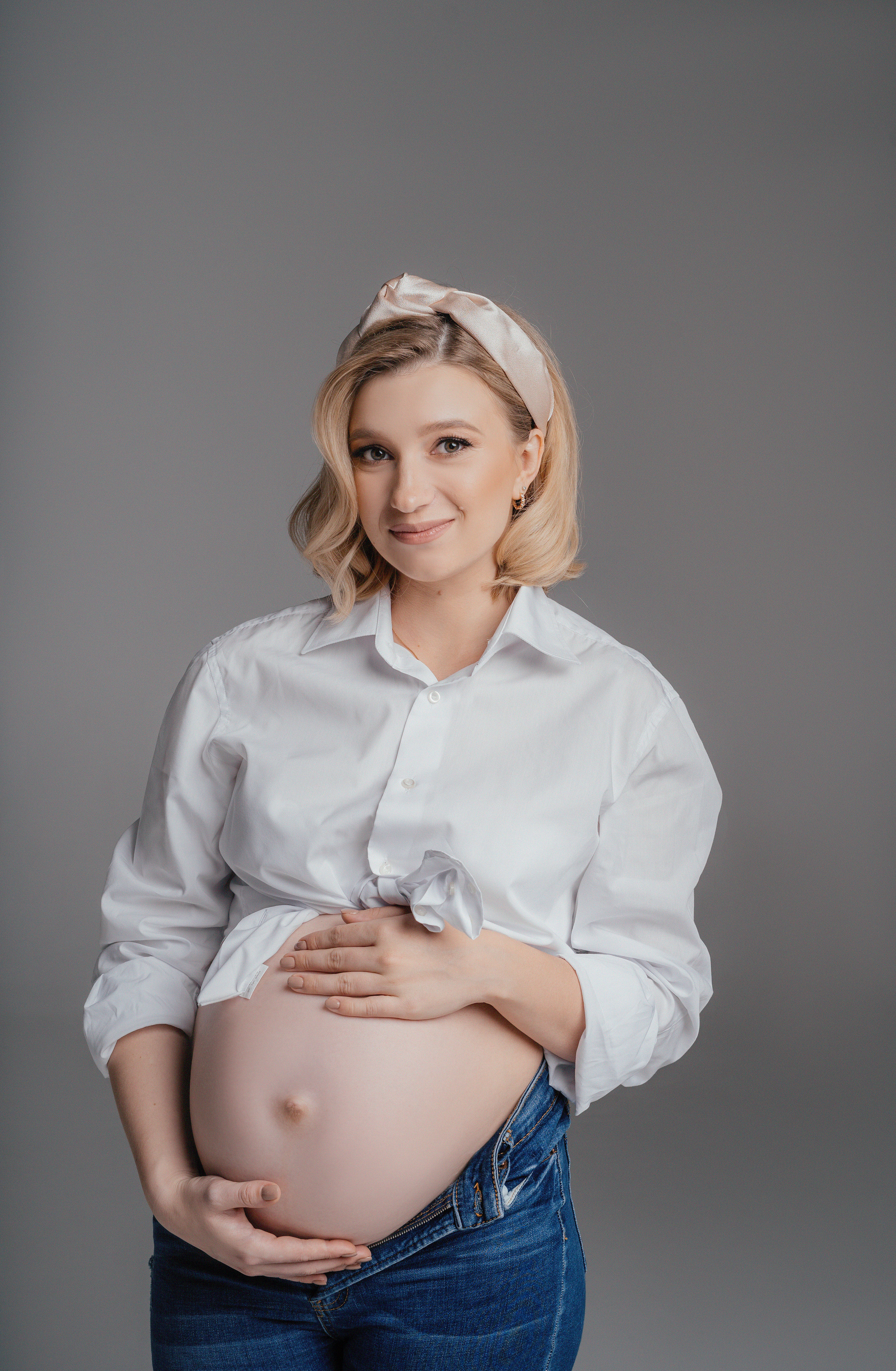 Фотосессия беременности фоновая съемка. Свадебный и семейный фотограф В Барнауле Нечаева Таня