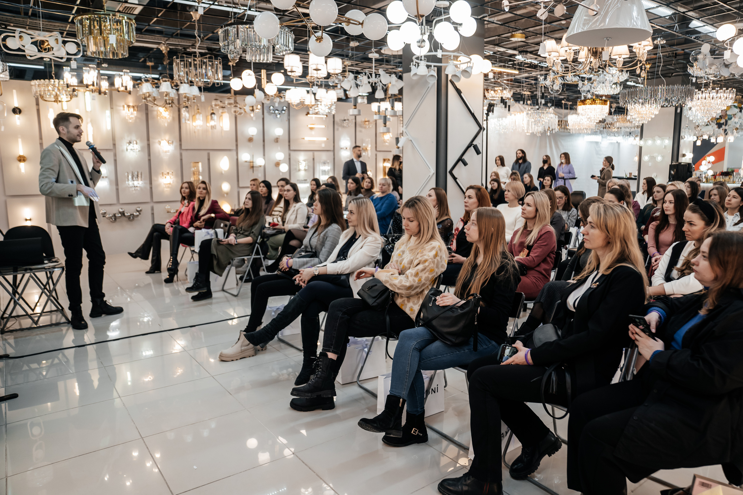 MAYTONI 2022 С В Е Т О Л О К. Свадебный и семейный фотограф В Барнауле Нечаева Таня