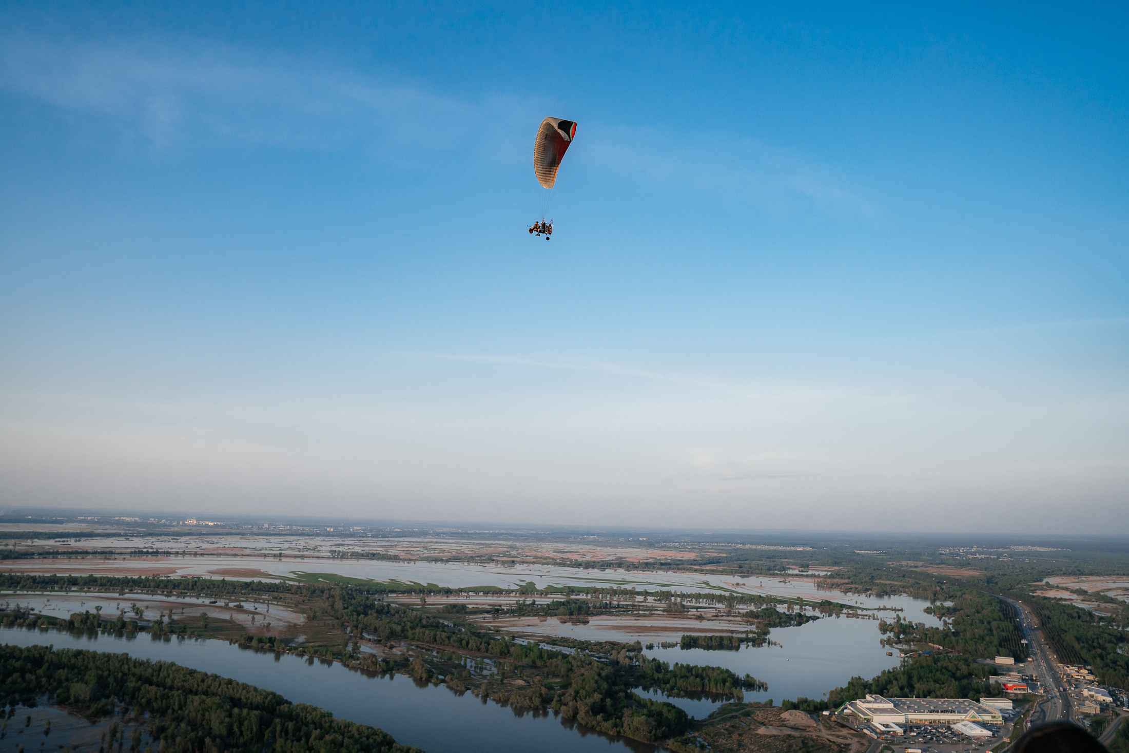 Контент полет на мотопараплане. Свадебный и семейный фотограф В Барнауле Нечаева Таня