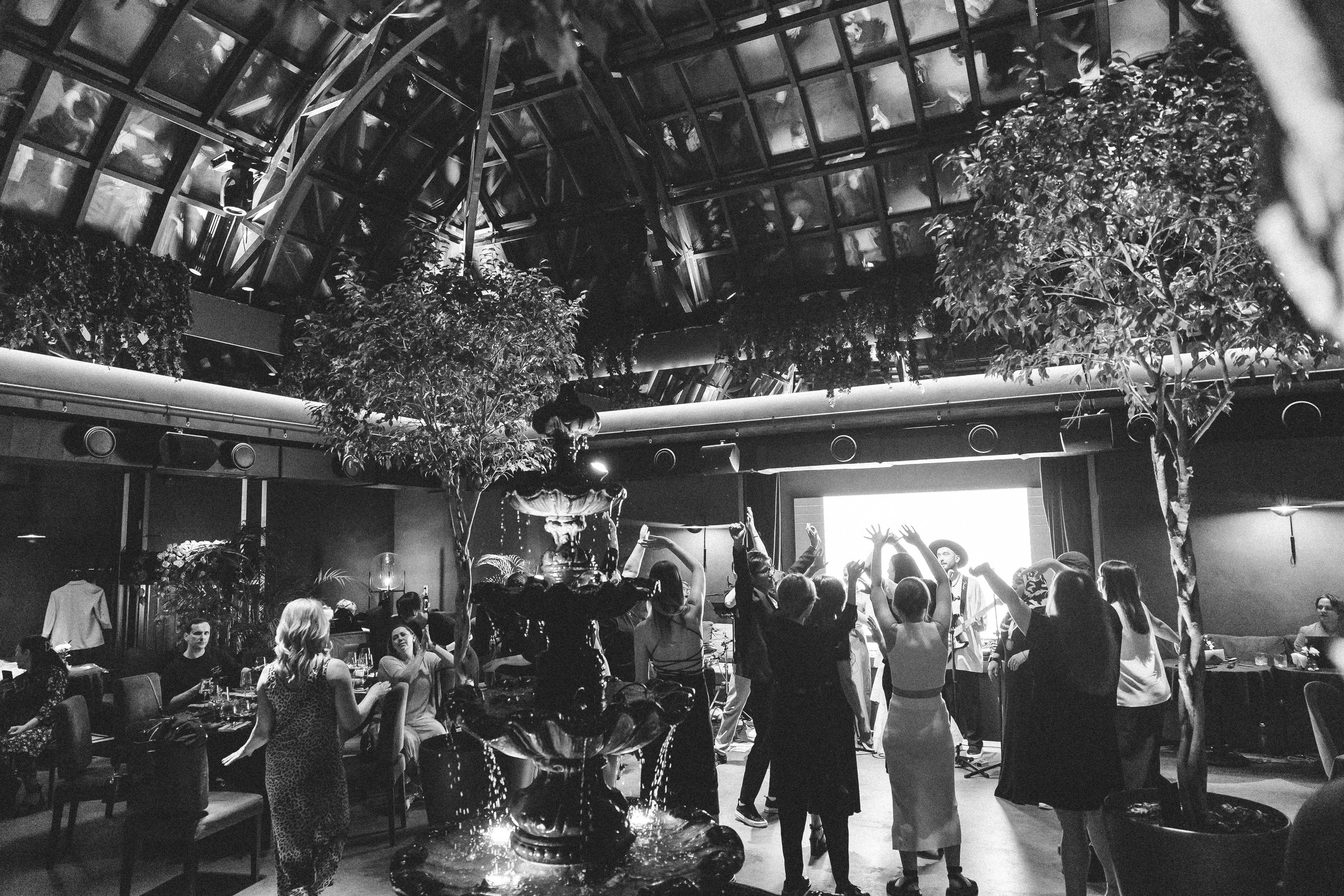 Репортажный фотограф на корпоратив, день рождения и другие мороприятия. Свадебный фотограф в Москве — Оскар Гелманов