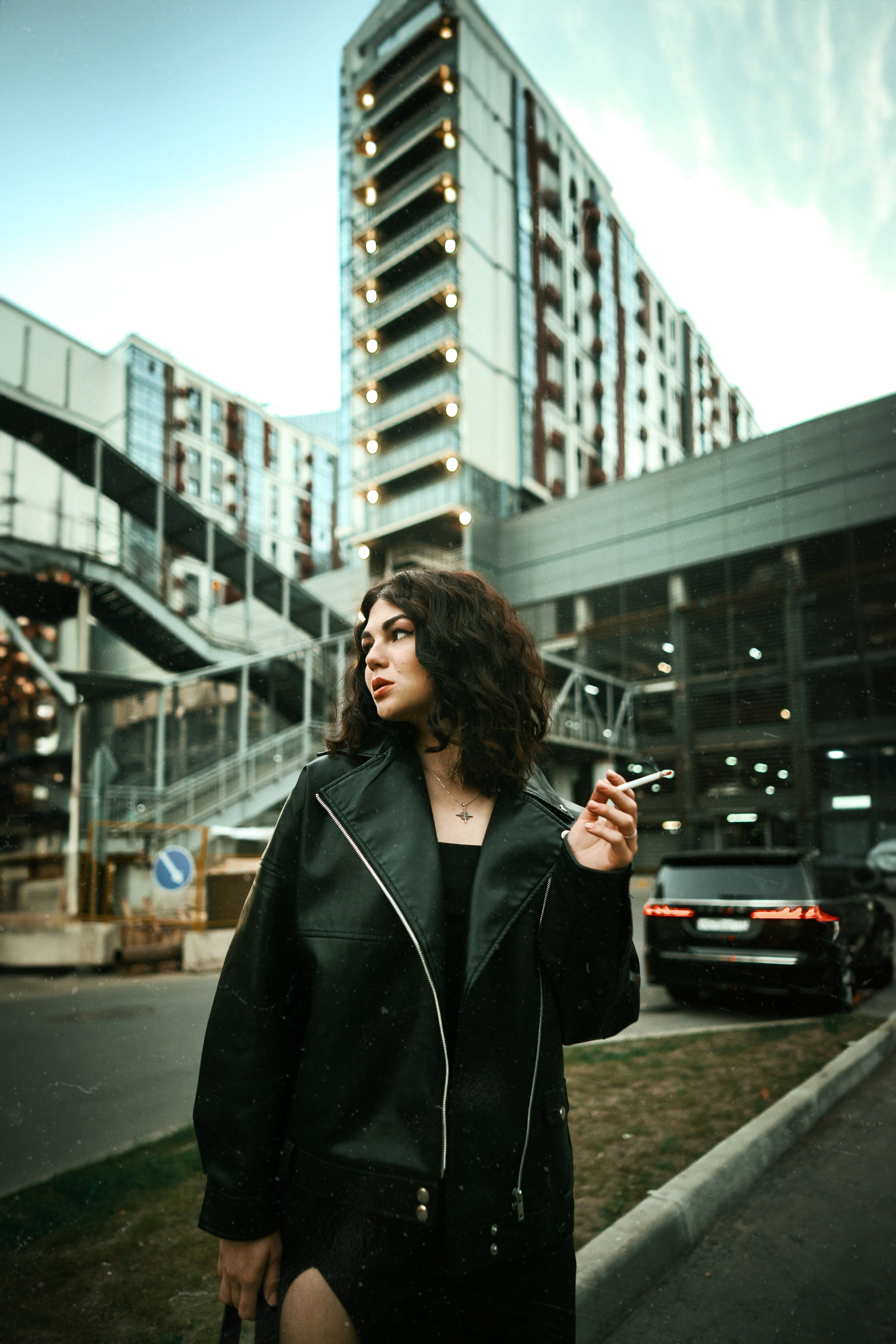 Влада стрит