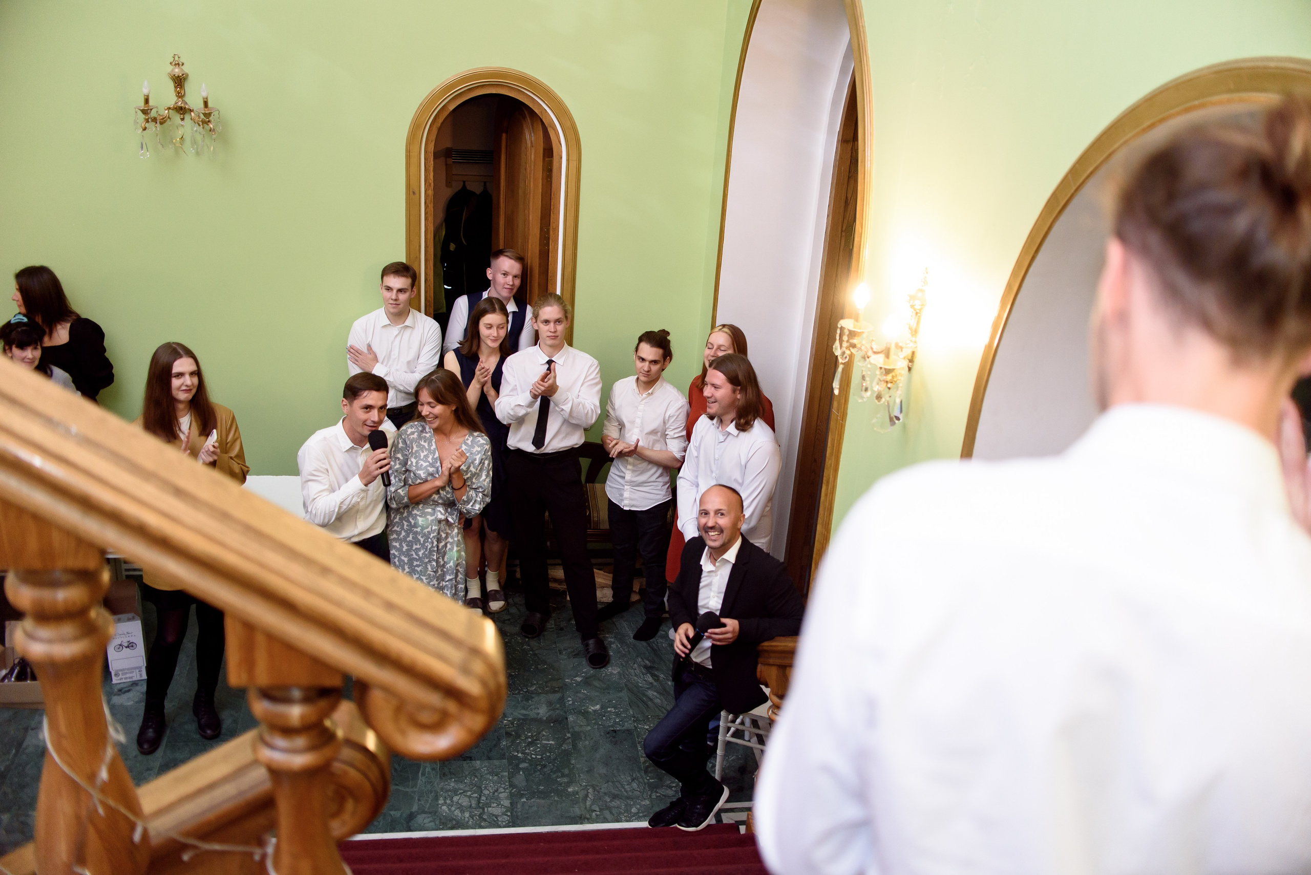 Камерная загородная свадьба в коттедже. Анастасия Петрович фотограф, фотокорреспондент в Москве и Санкт-Петербурге. Фотосъёмка репортажа, мероприятия, корпоративная съёмка, контент