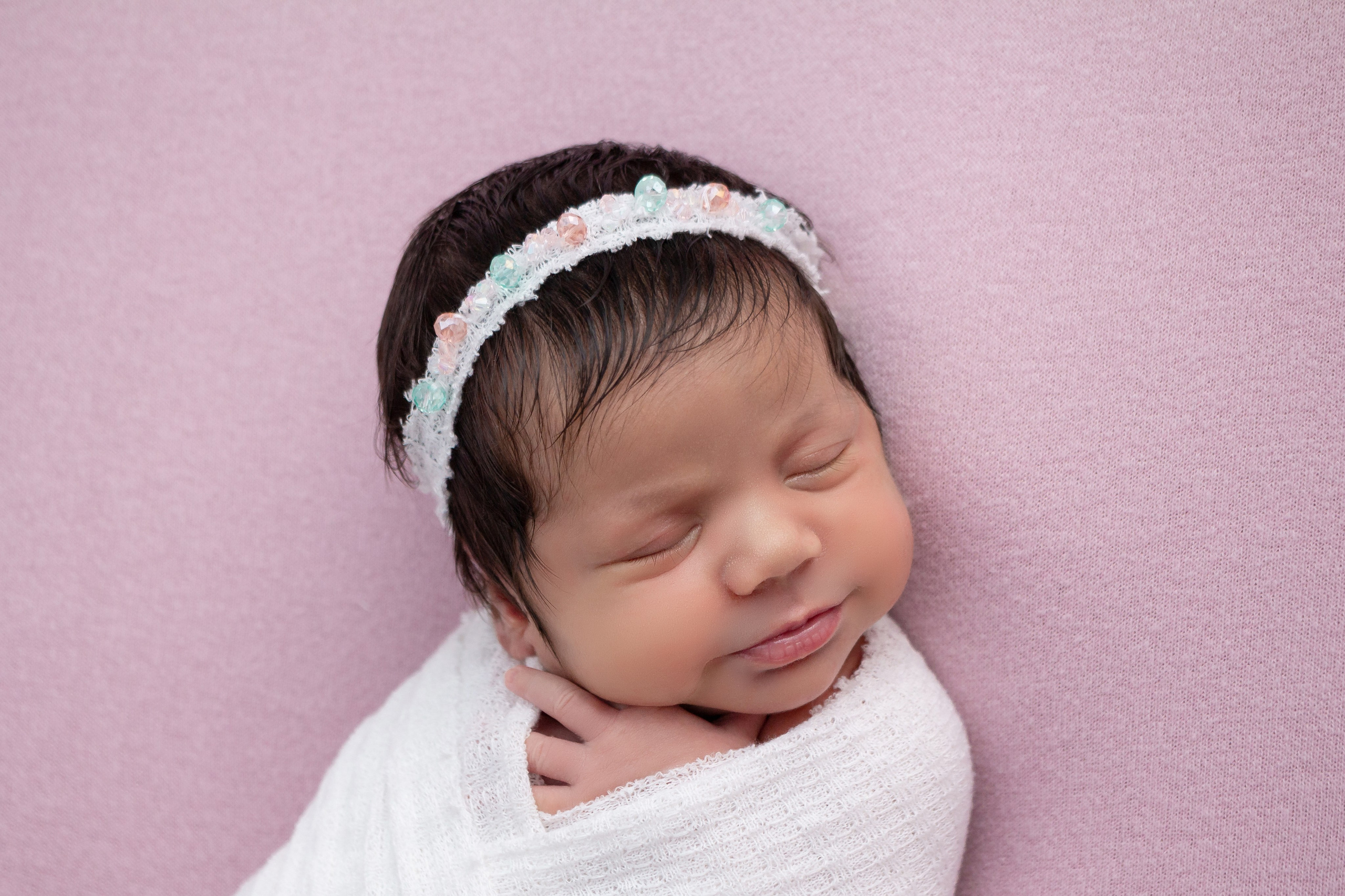 Классический стиль newborn. Фотограф новорождённых Анапа Елена Кушнарь