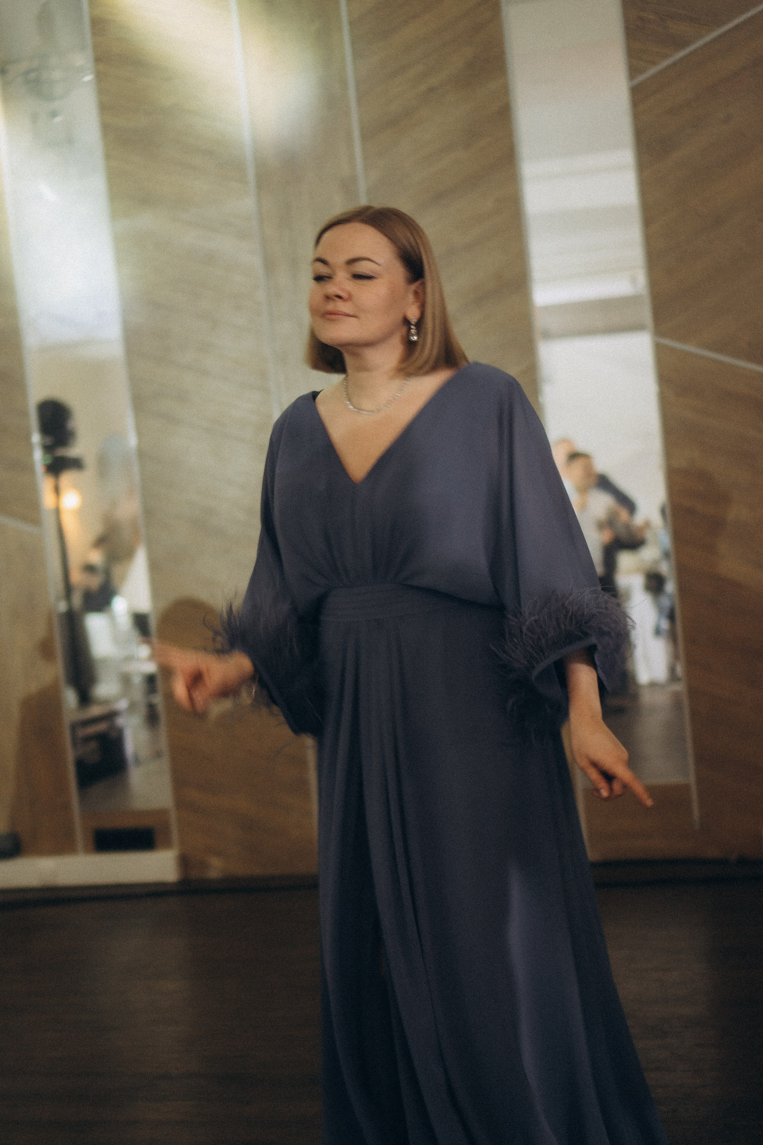 СВАДЕБНАЯ СЬЕМКА СБОРОВ В ОТЕЛЕ И ВЫЕЗД НА ЦЕРЕМОНИЮ (СНЯТО В СИБИРЕ В НИЖНЕВАРТОВСКЕ). Профессиональный фотограф, Санкт-Петербург — Виктория Богомолова