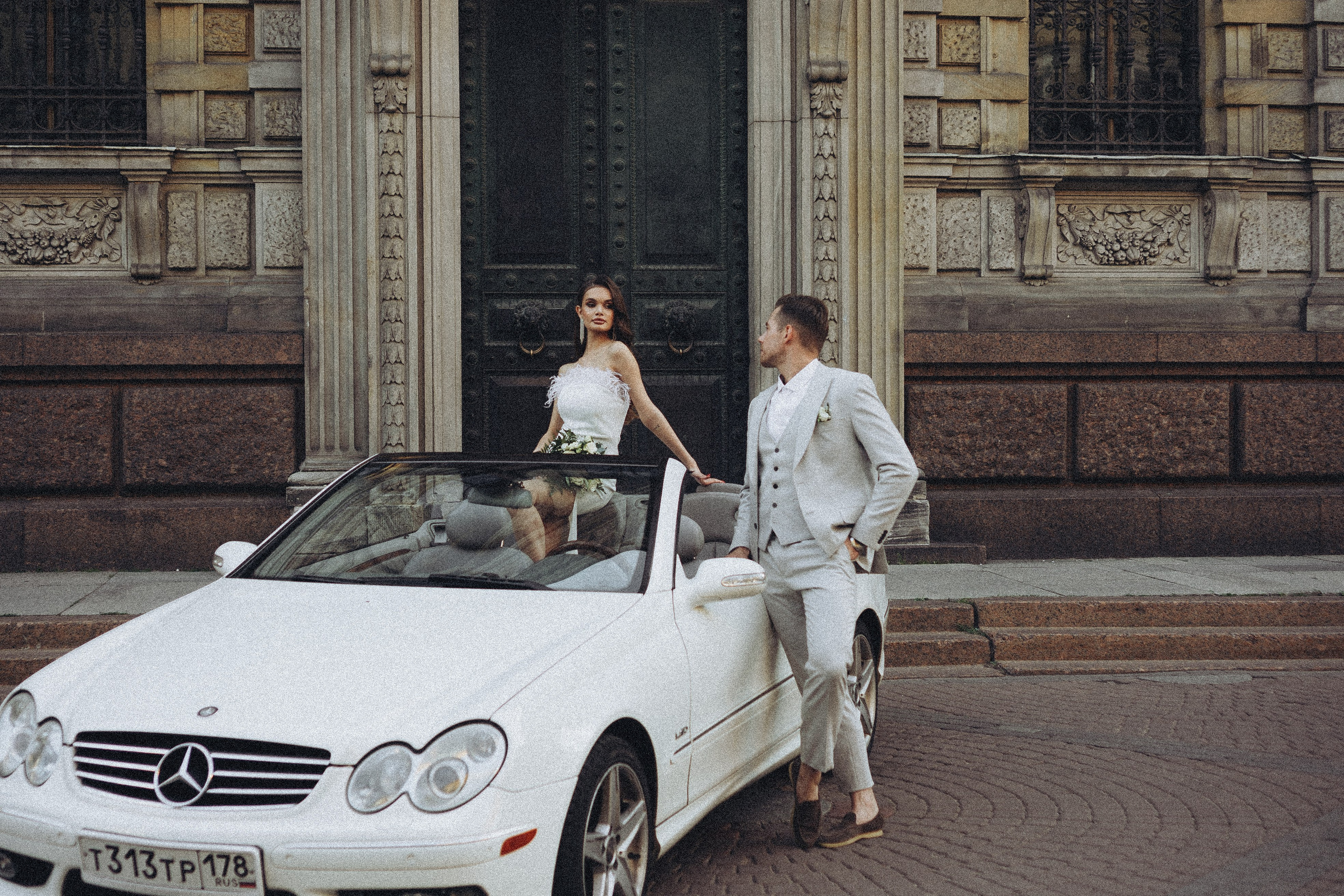 Свадебная сьемка у академии Штиглица. Профессиональный фотограф, Санкт-Петербург — Виктория Богомолова