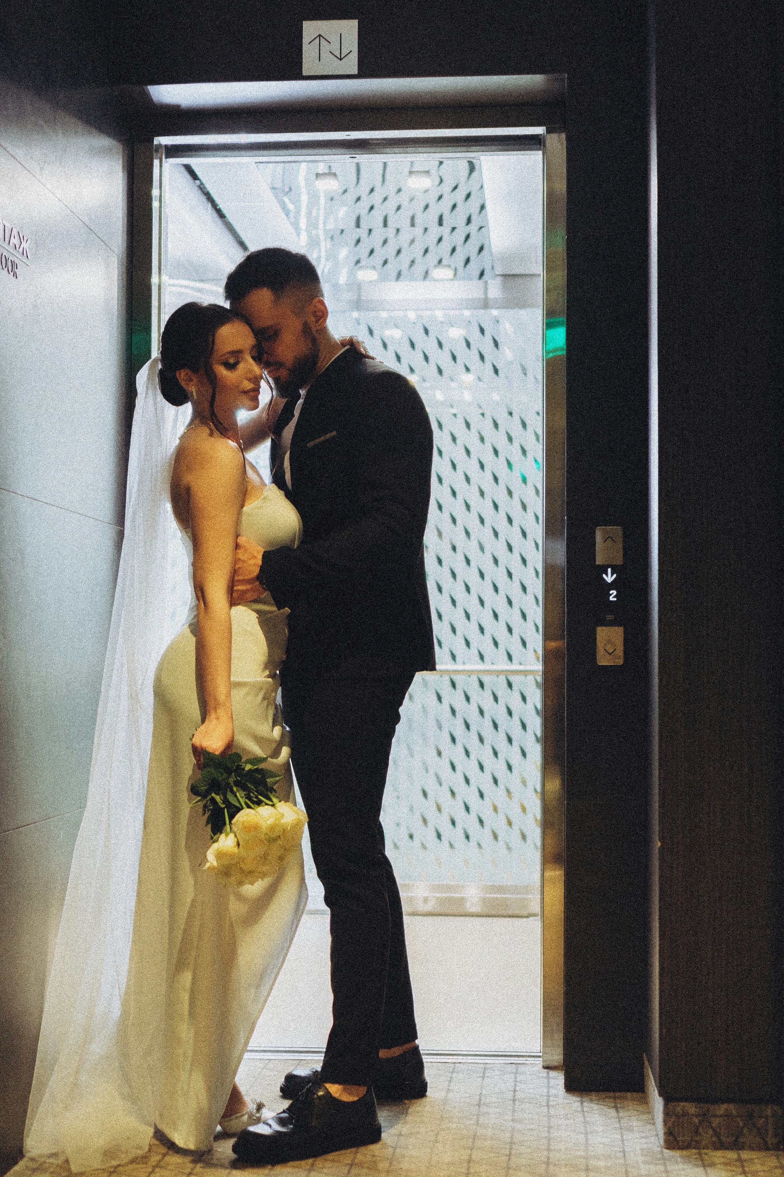 СВАДЕБНАЯ СЬЕМКА СБОРОВ ЖЕНИХА И НЕВЕСТЫ В ОТЕЛЕ И ТАКЖЕ ФОТОСЕССИИЯ В ОТЕЛЕЕ МЕГАПОЛИС БРЯНСК. Профессиональный фотограф, Санкт-Петербург — Виктория Богомолова