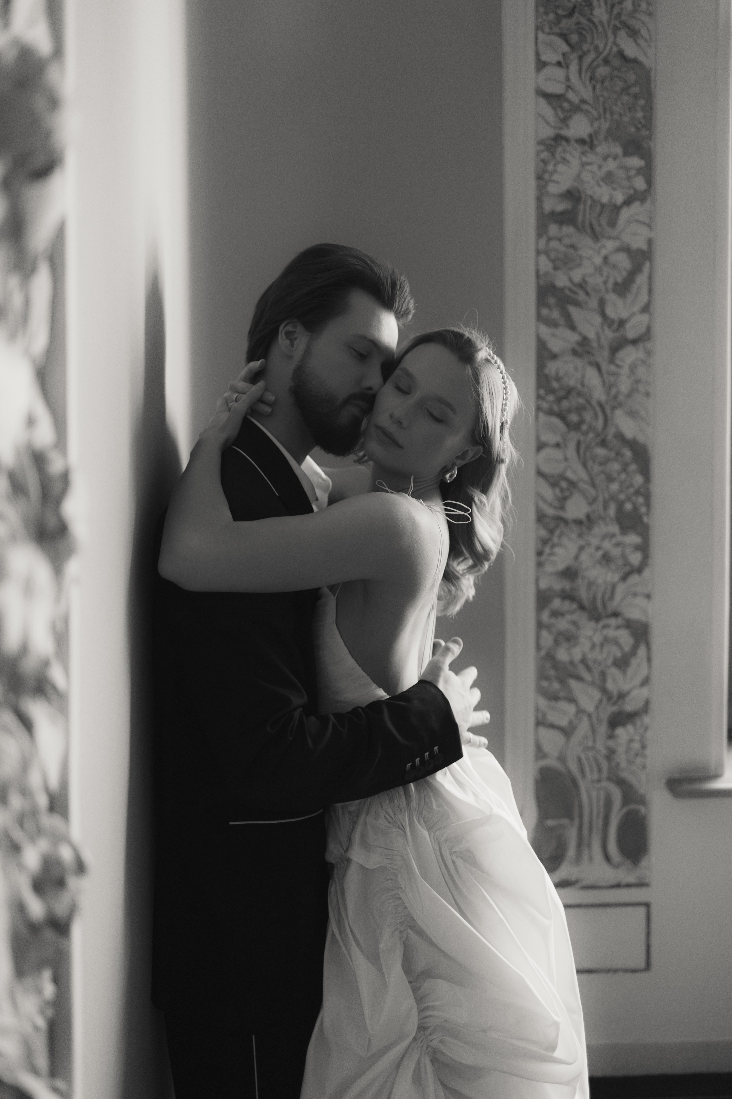 Свадебная фотосессия в гостинице "Националь". Ярослава Ерина — свадебный фотограф в Москве