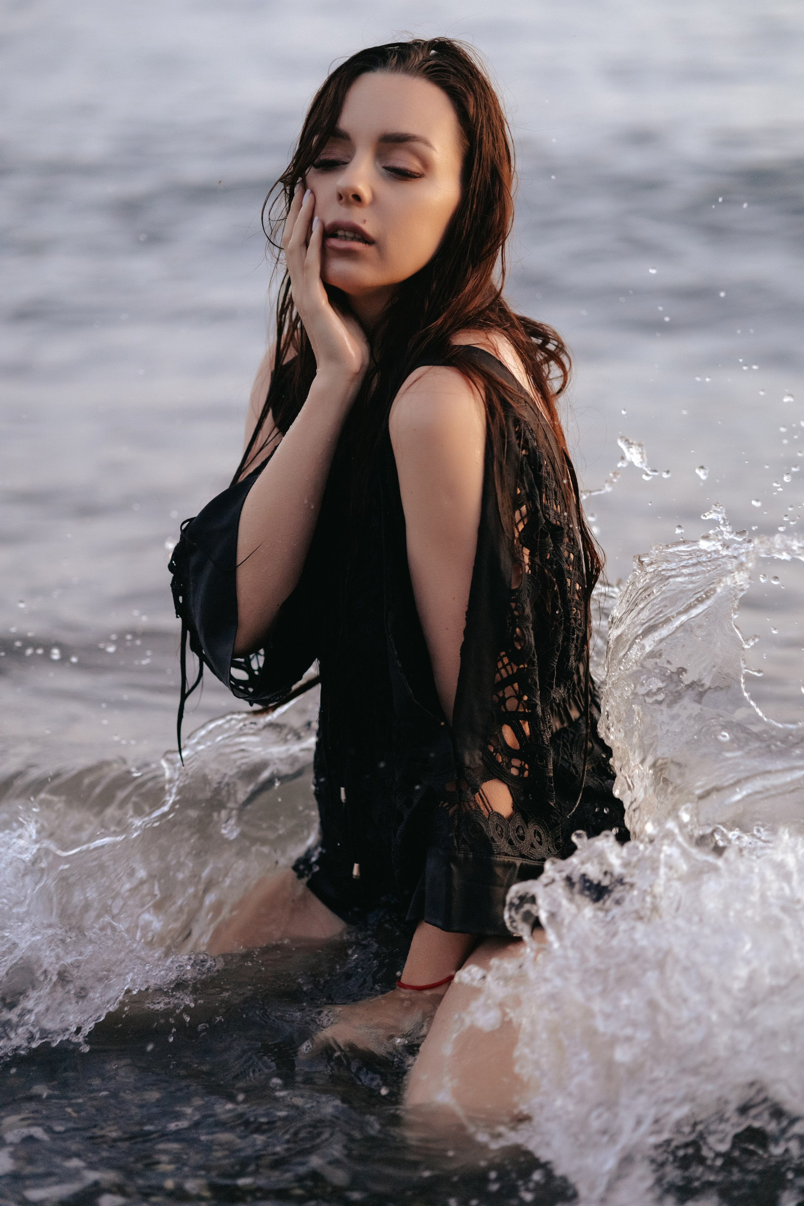 Юлия. Заката на скале Парус. Семейный и портретный фотограф в Геленджике Любовь Бодрова