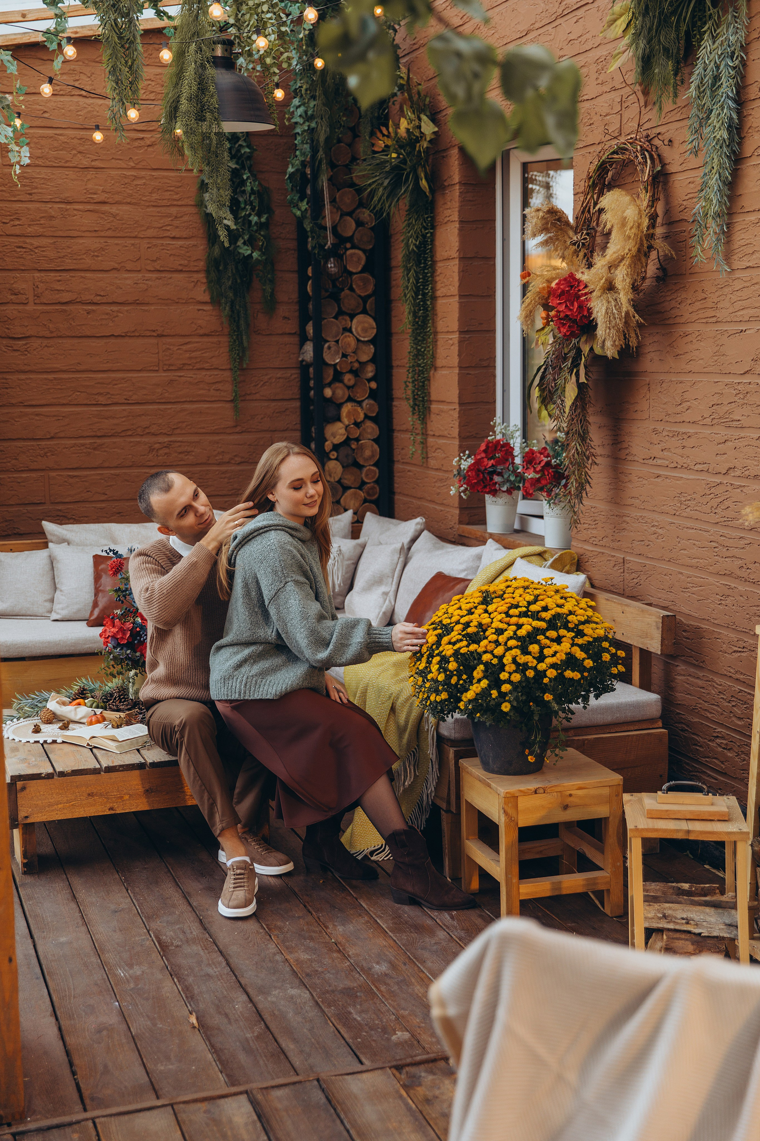 Уличная локация «ТЕРАССА». Фотостудия в Мариуполе «Берлога»