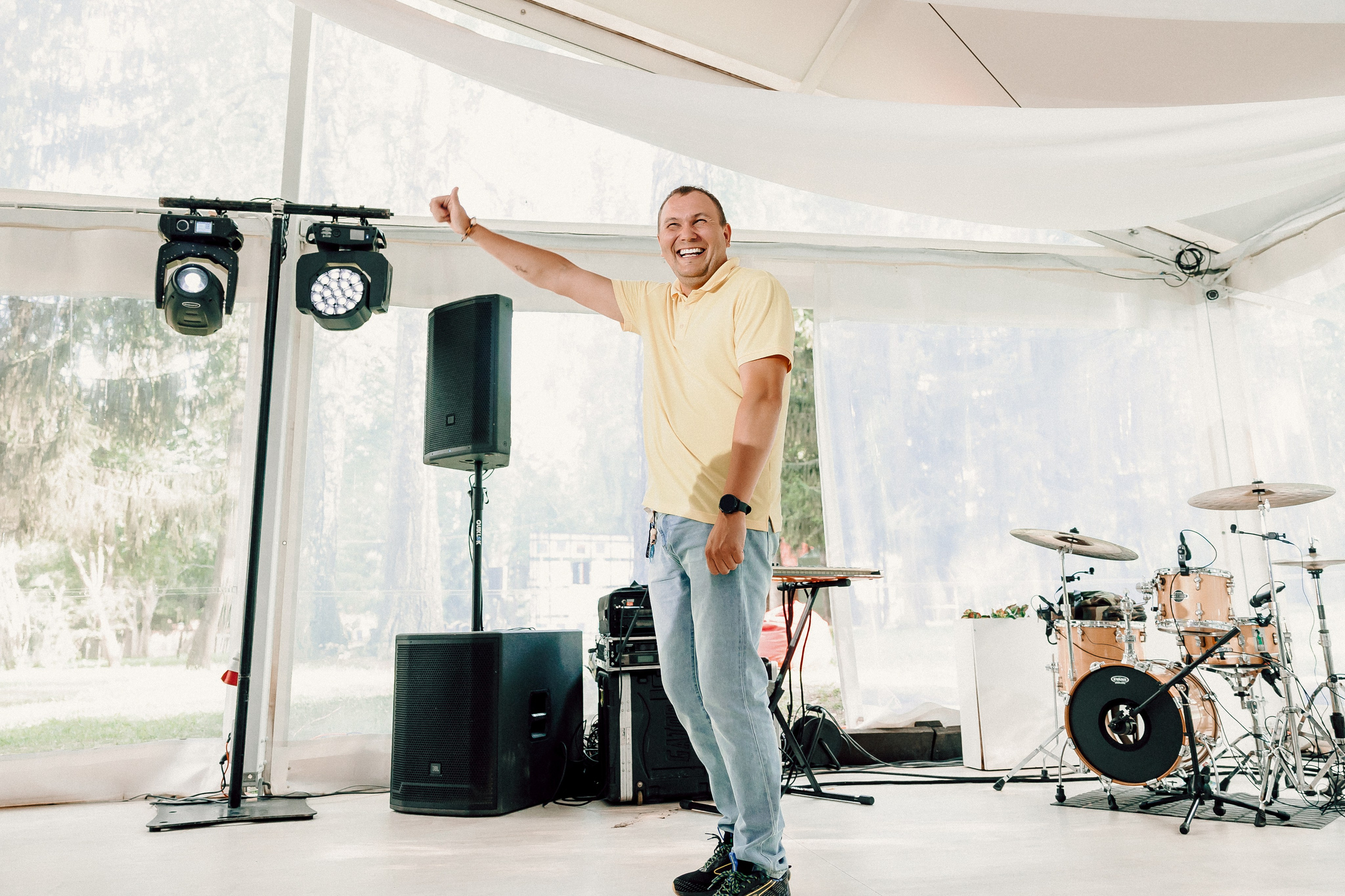 УММ2 — Летний корпоратив. Лёшка Варзегов — фотограф