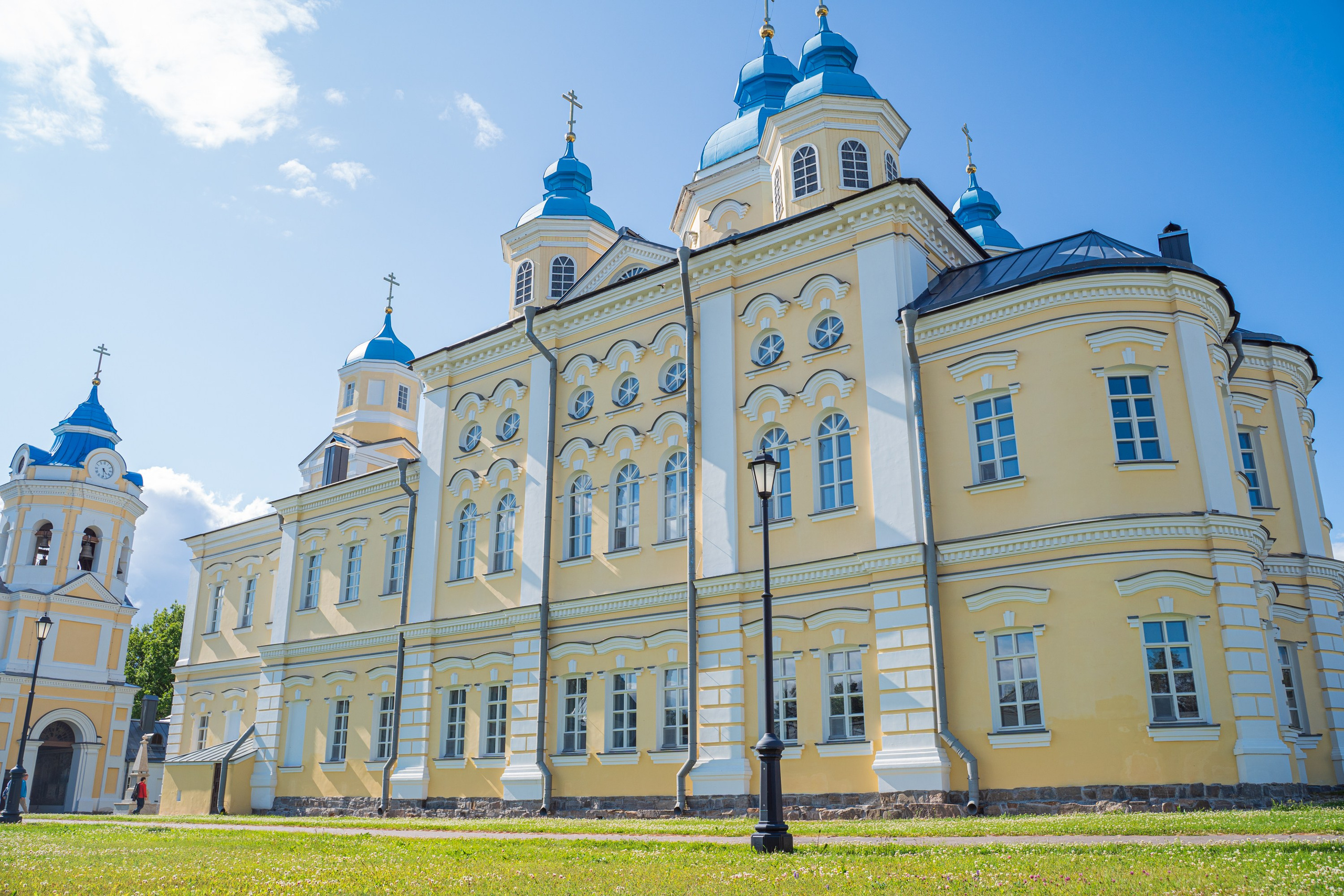 Гидровыезд в Коневский мужской монастырь. Свадебный, семейный, портретный, репортажный фотограф в Санкт-Петербурге