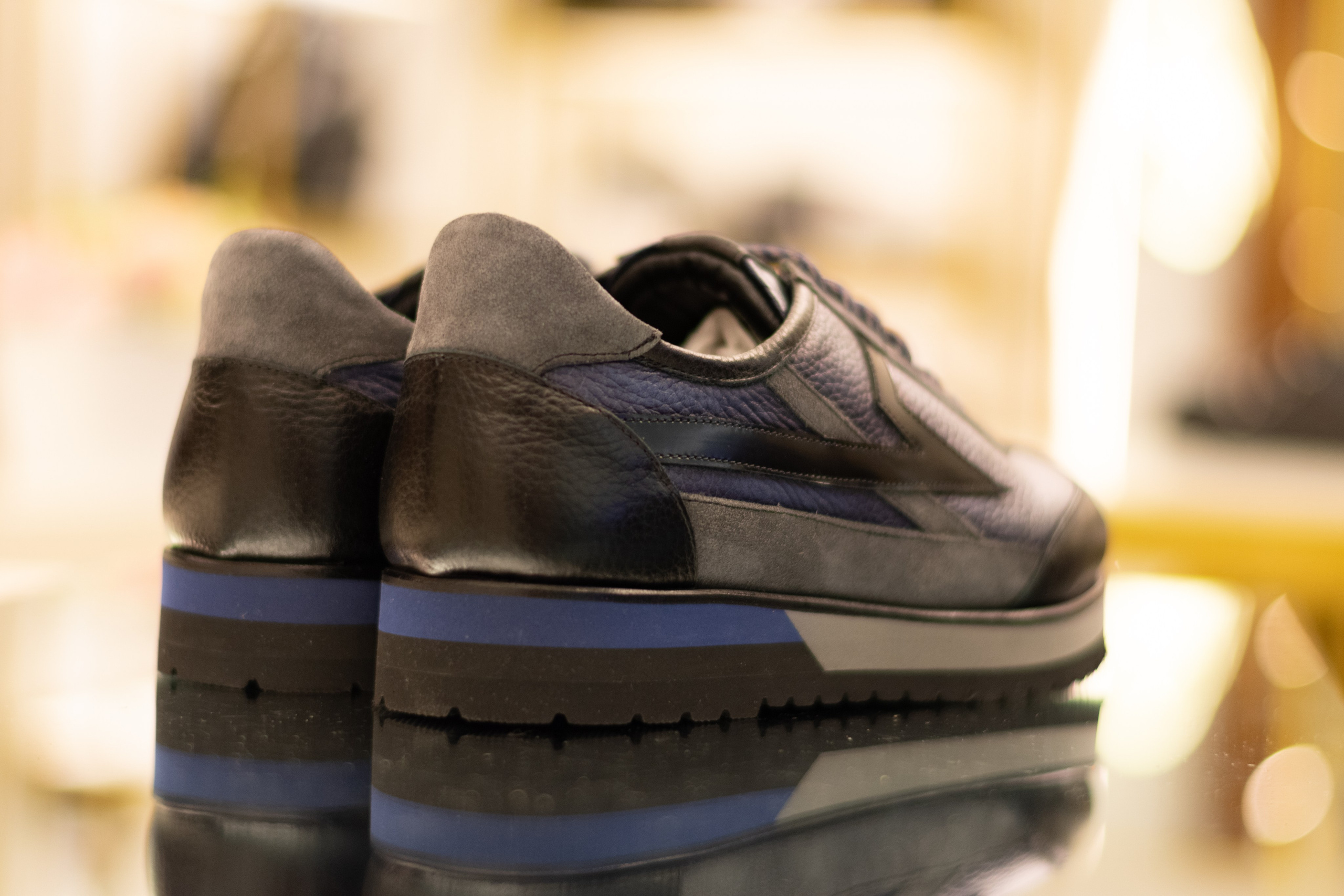 Для организаций. Предметная фотосессия для обувного магазина Capsula. Фотограф/видеограф Богдан Голованов