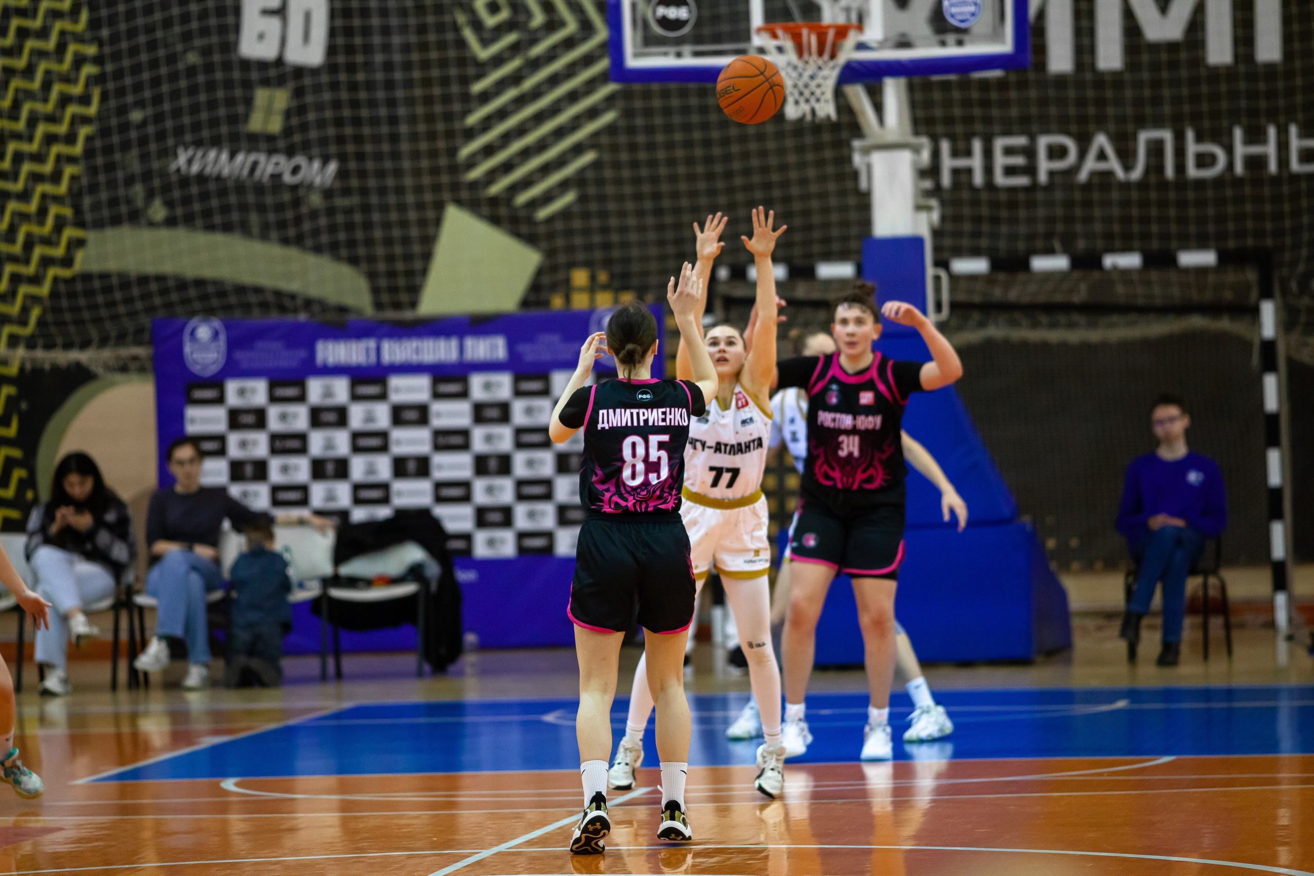 ЧГУ-Атланта — Ростов-ЮФУ / 1 игра. Фотография