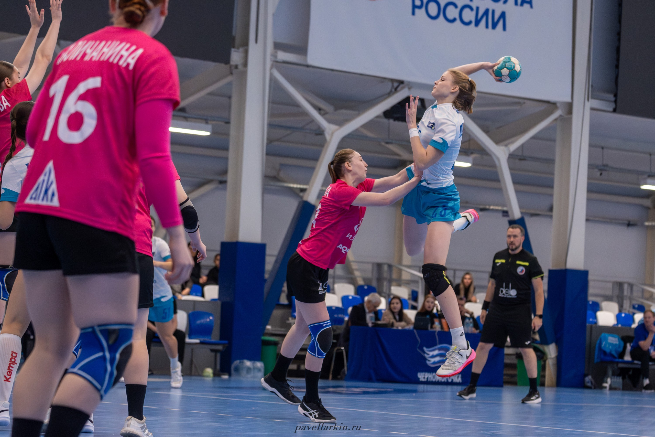 Гандбол. Черноморочка-2 — Университет-2. Спортивный фотограф, фотожурналист Павел Ларькин